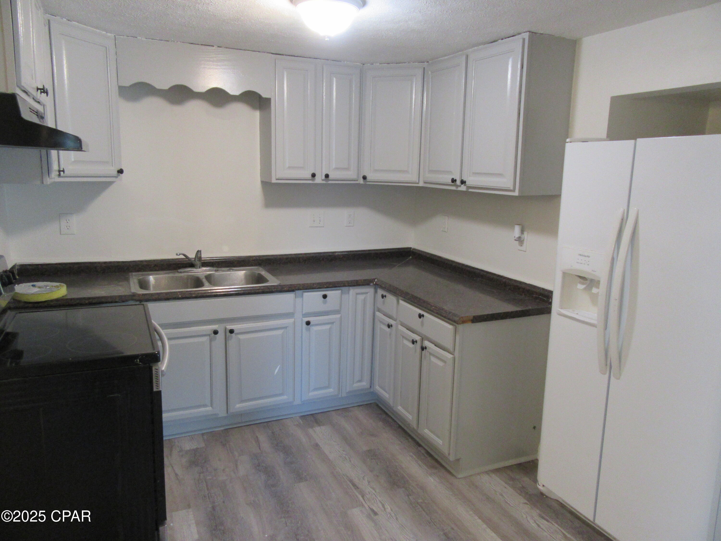 Image 4 For 237 Helen Avenue #c