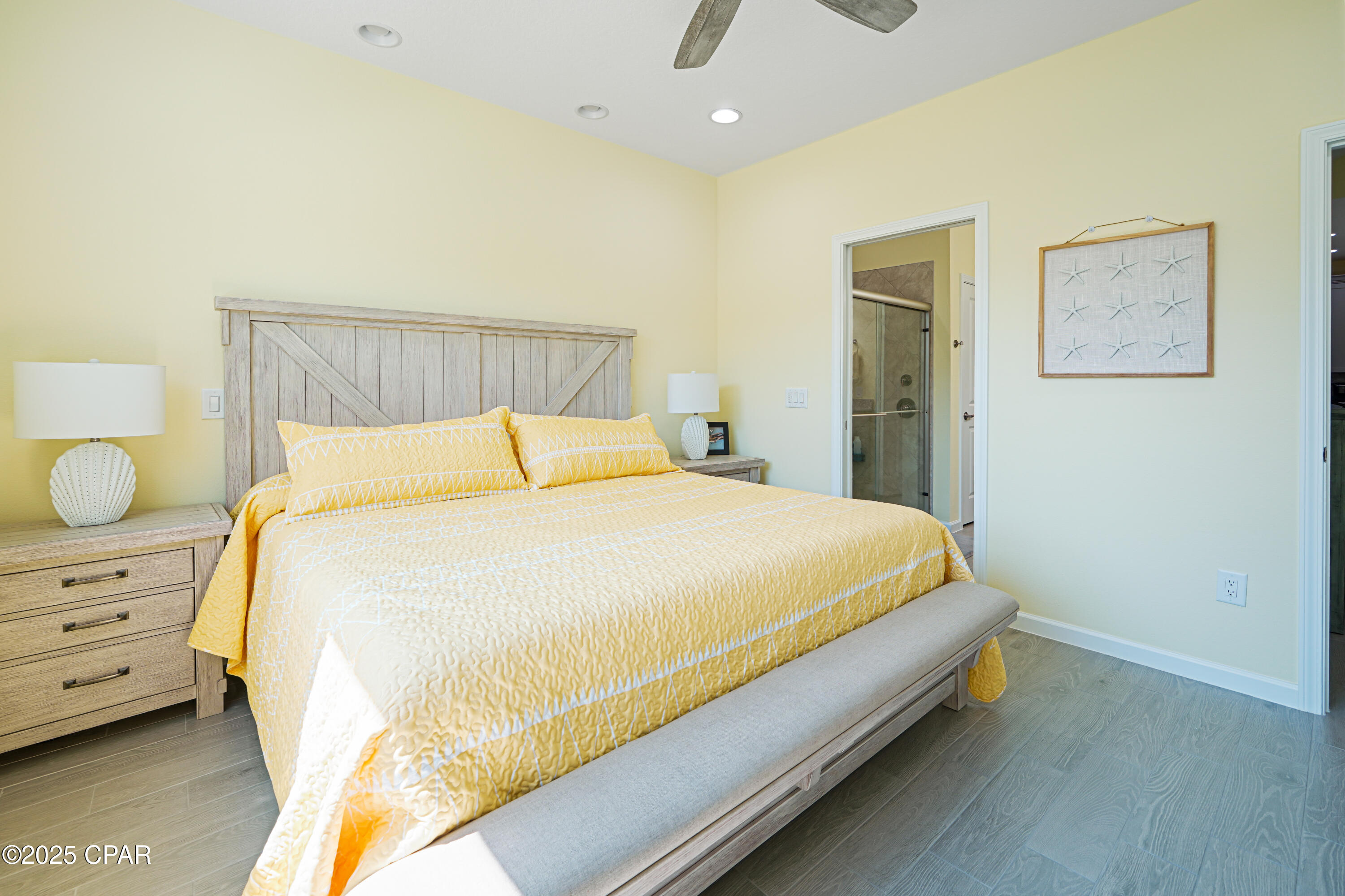 Image 21 For 8463 Dreams Float Court