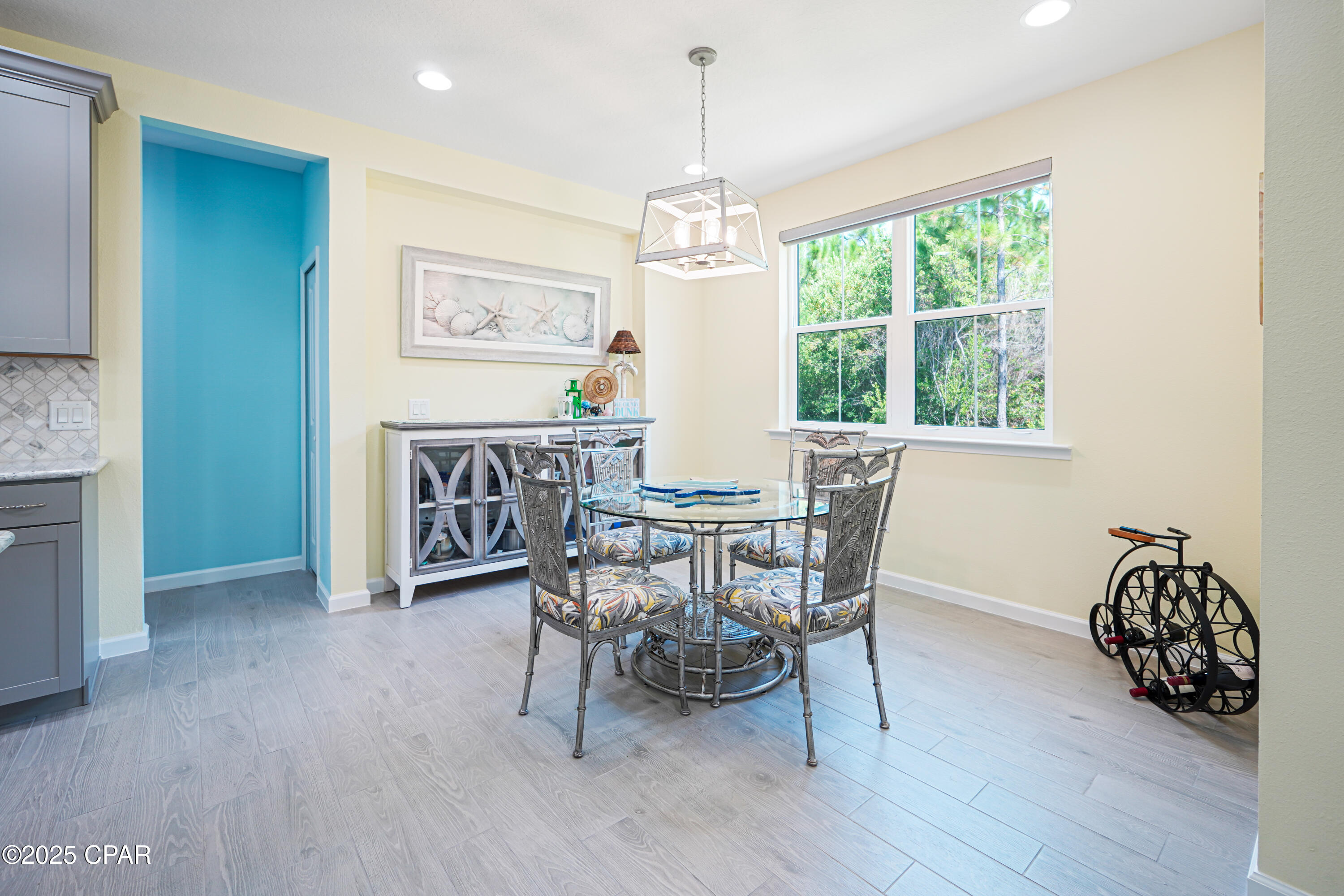 Image 7 For 8463 Dreams Float Court