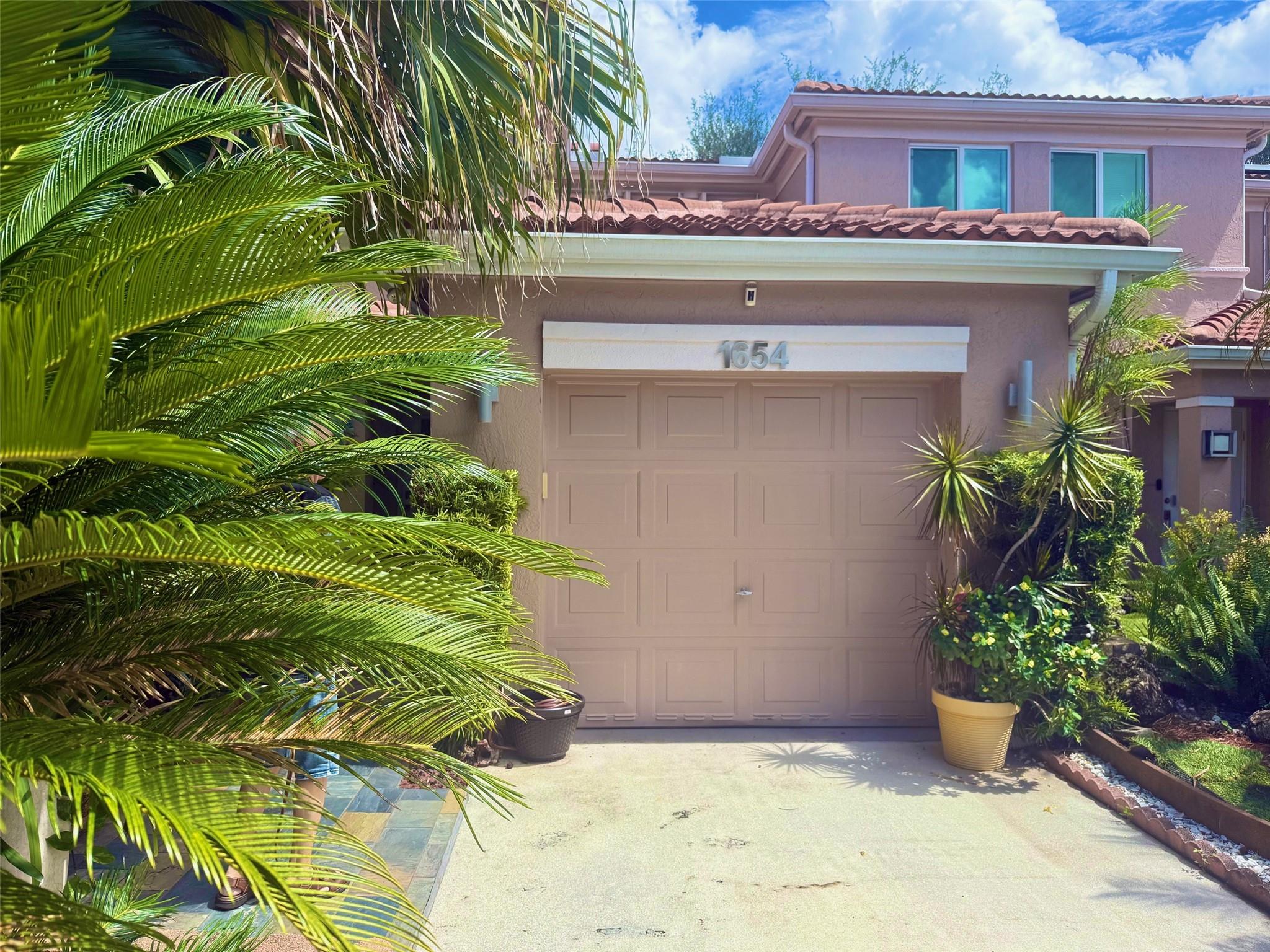 The Village At Harmony La