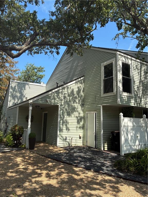 listing main picture