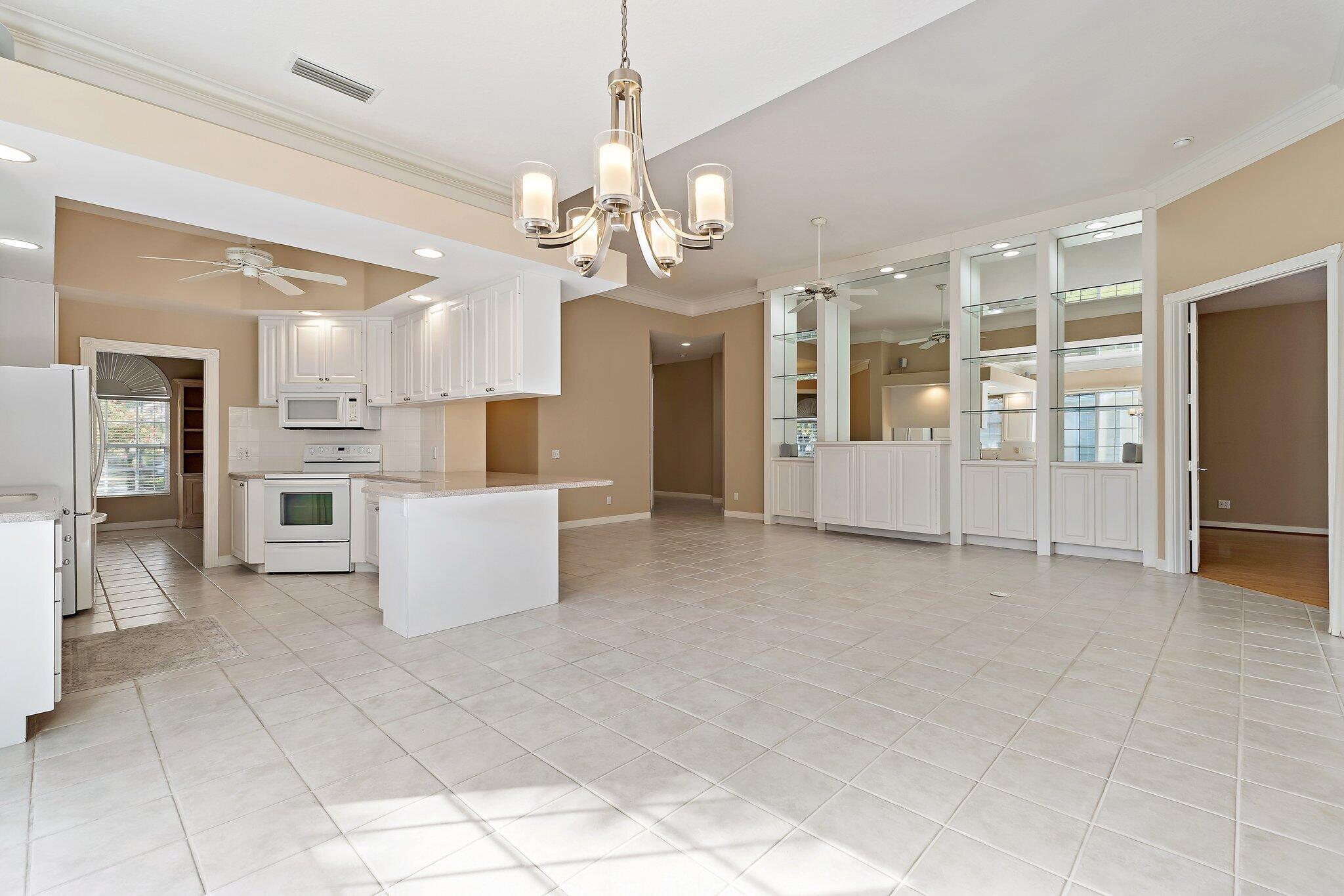 Homes for sale in Hobe Sound, FL | 8120 Se Paurotis Lane, Hobe Sound, FL 33455 | MLS# R11124079