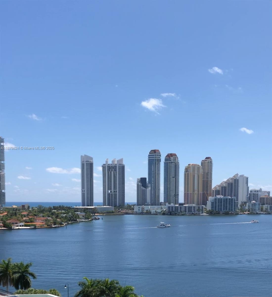 Mystic Pointe Tower 500 C