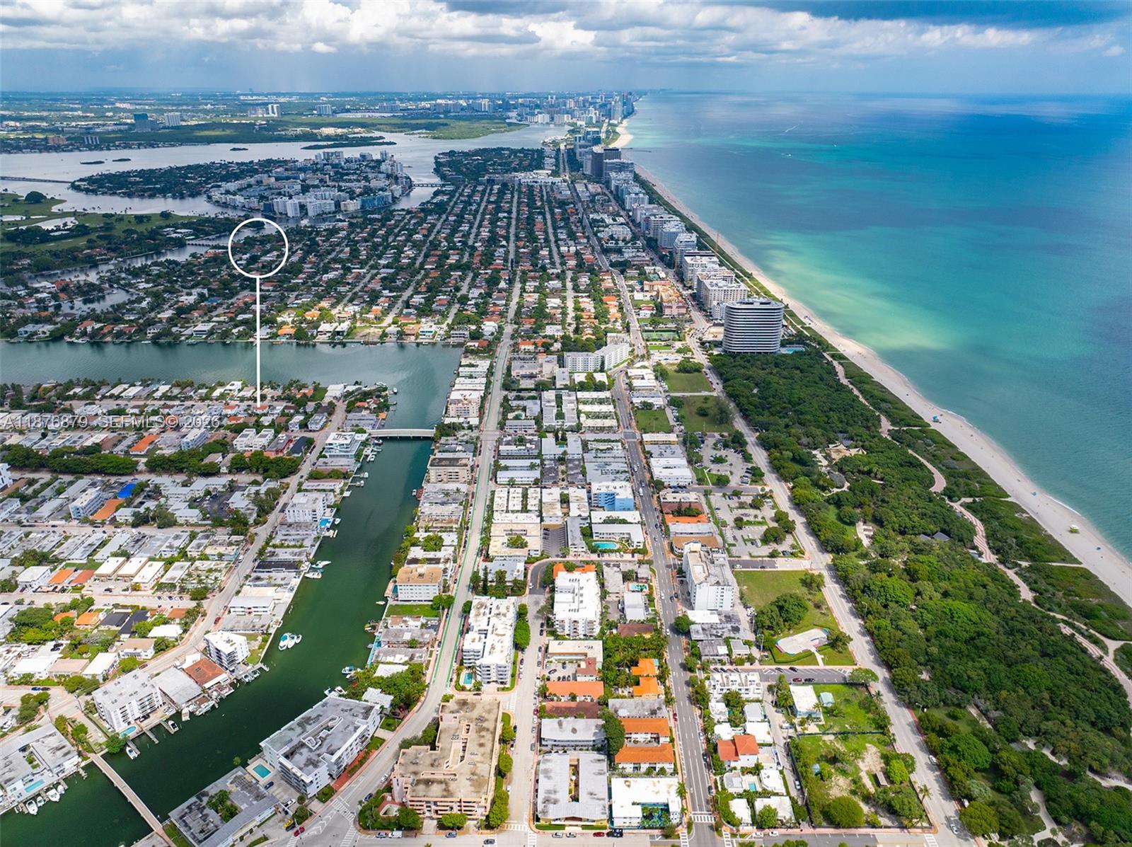 House for Sale in Miami Beach, FL