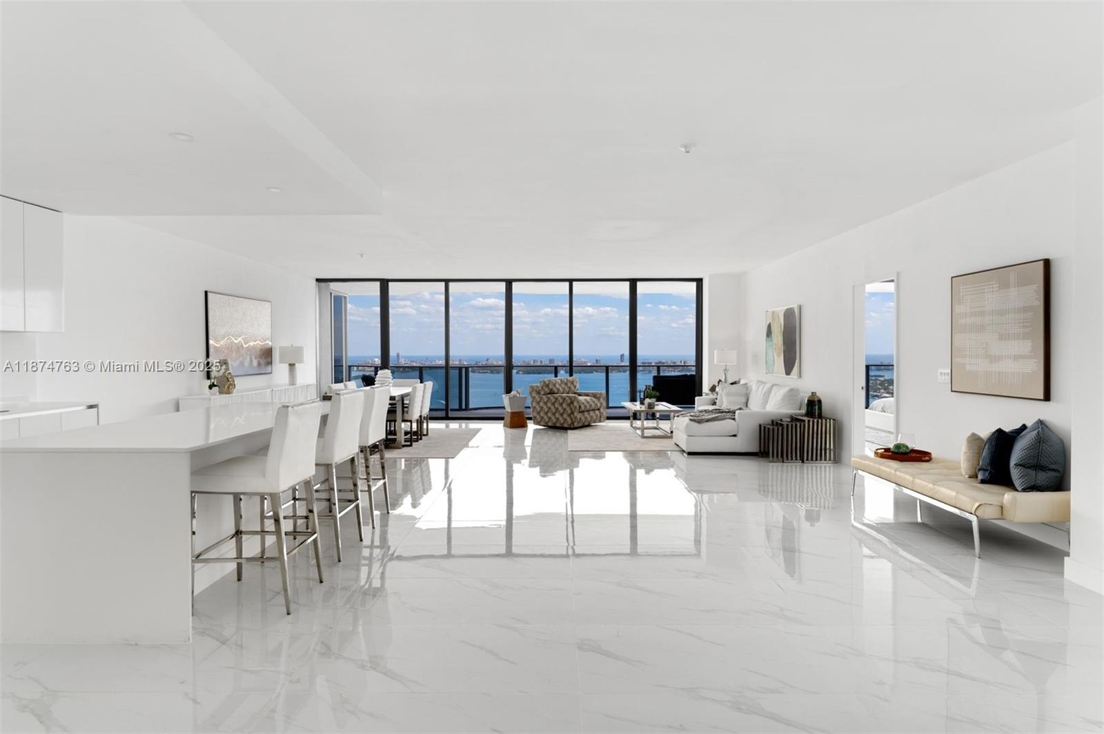Condo for Sale in Miami, FL