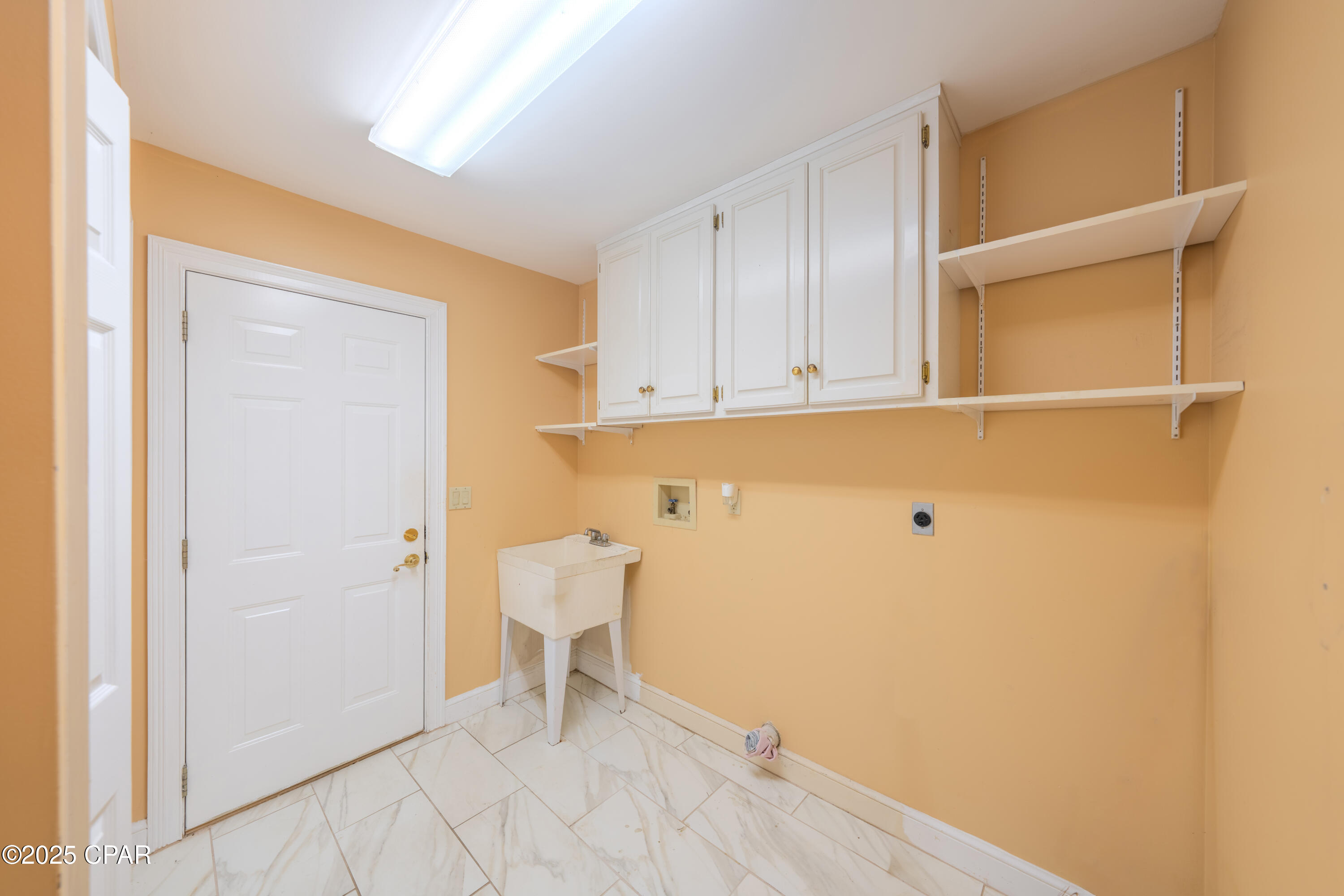 Image 15 For 5239 Oak Drive