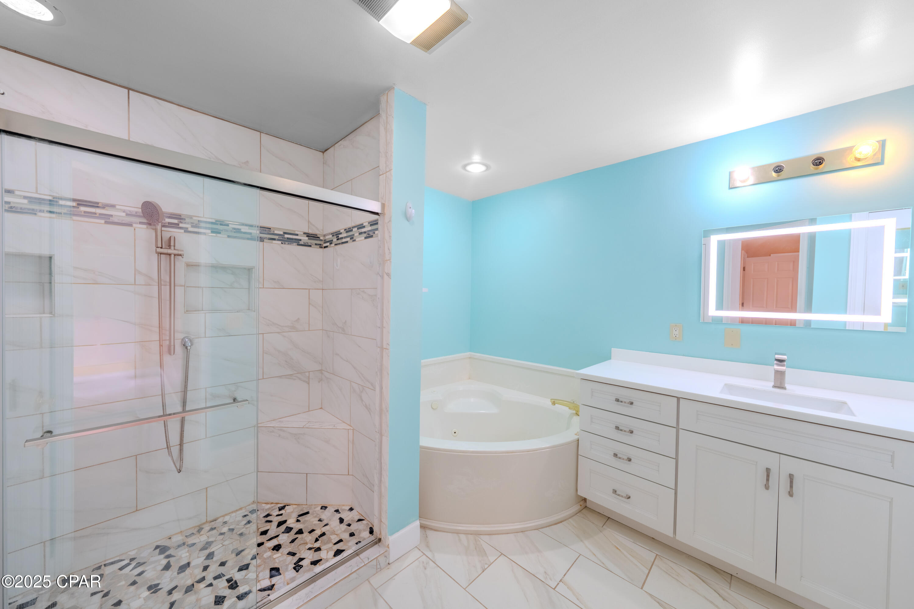 Image 18 For 5239 Oak Drive