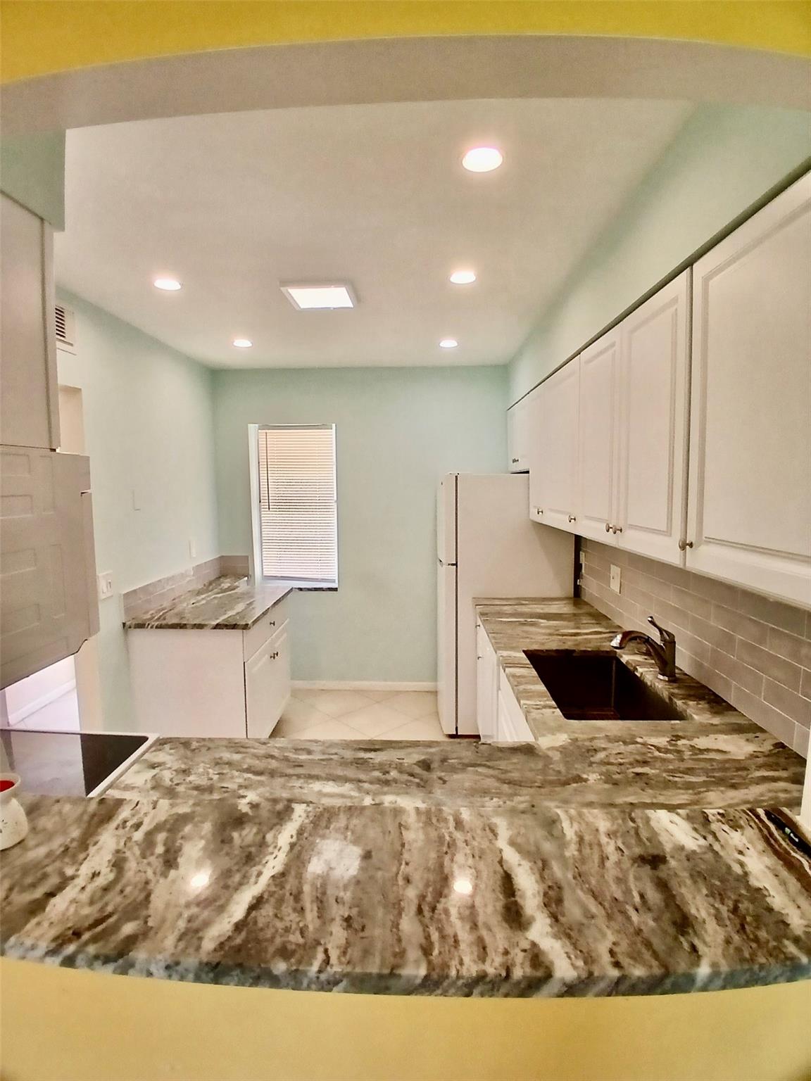 Homes for sale in West Palm Beach, FL | 100 Lake Meryl Dr #105, West Palm Beach, FL 33411 | MLS# F10526673