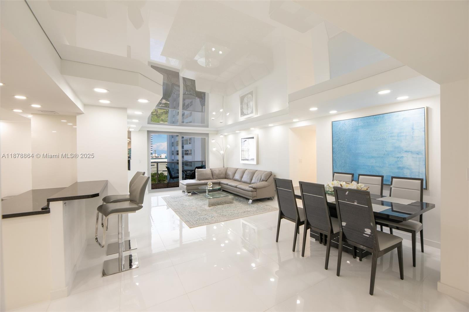 La Mer Estates South Cond