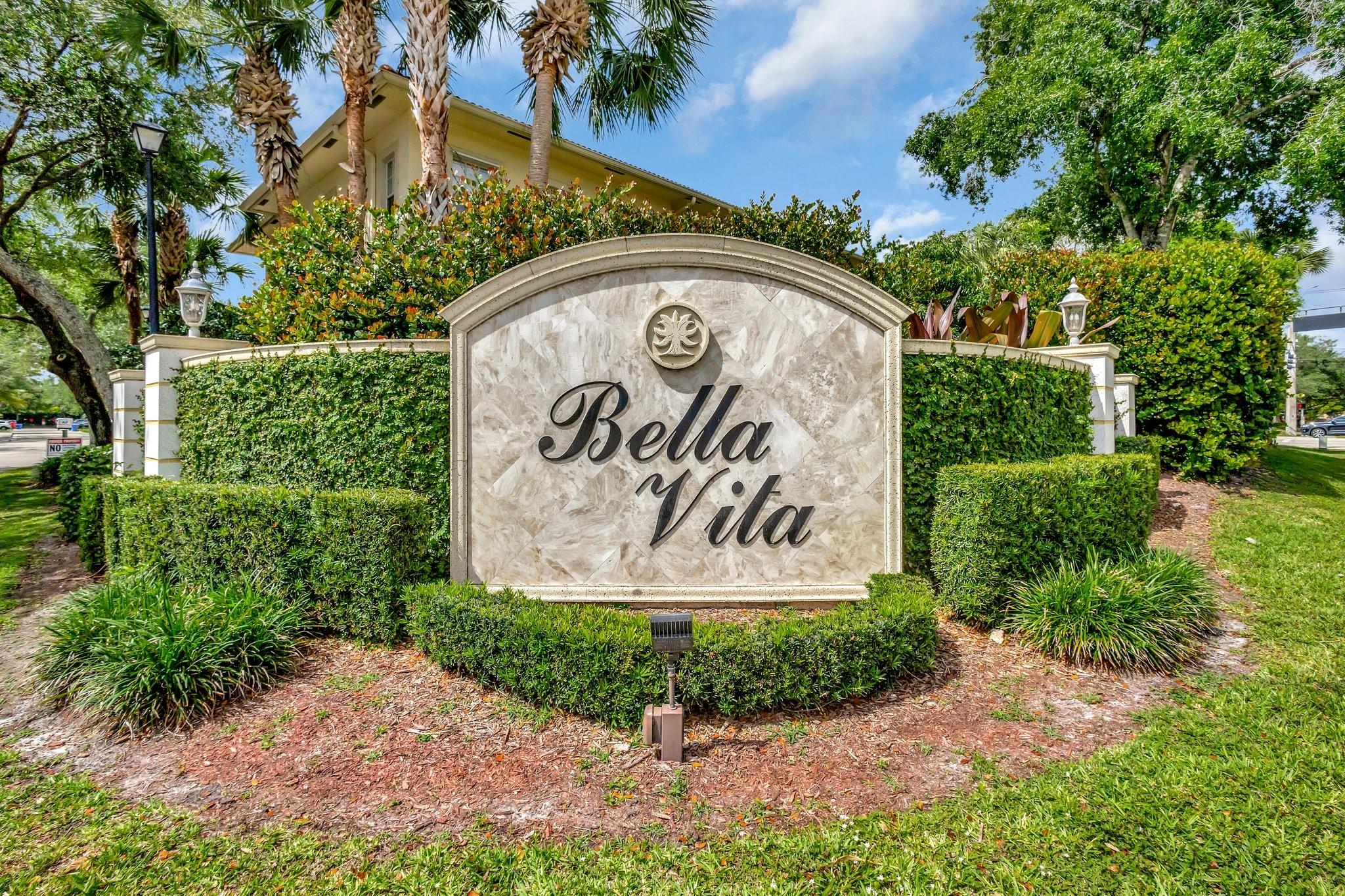 Homes for sale in Royal Palm Beach, FL | 115 Bella Vita Dr #115, Royal Palm Beach, FL 33411 | MLS# F10526772