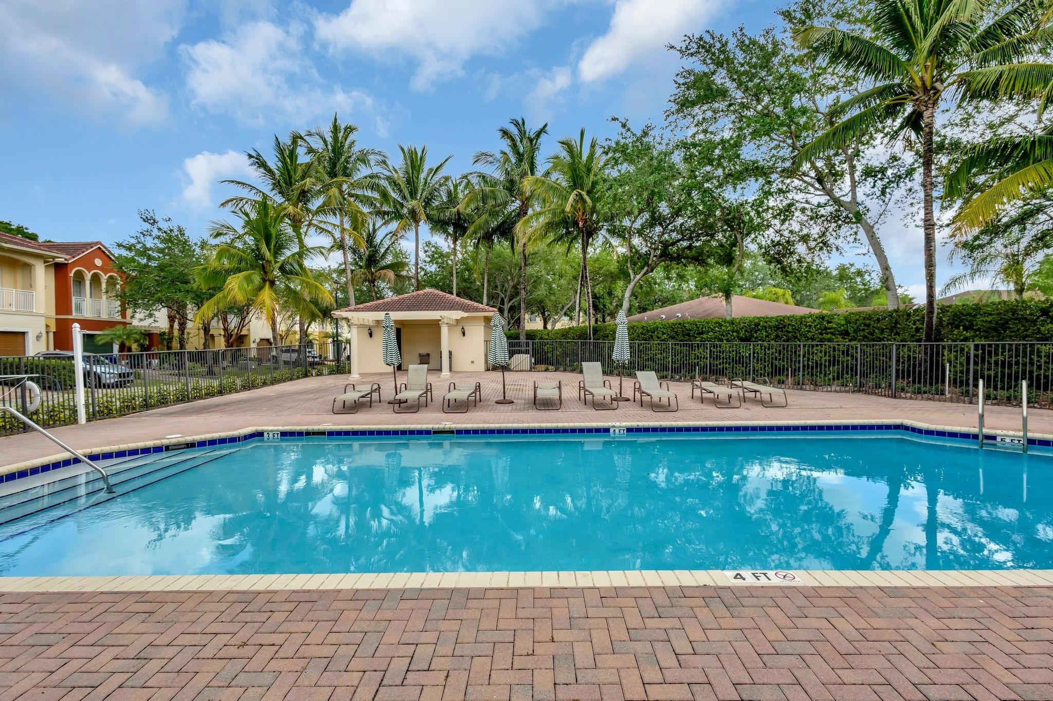 Homes for sale in Royal Palm Beach, FL | 115 Bella Vita Dr #115, Royal Palm Beach, FL 33411 | MLS# F10526772