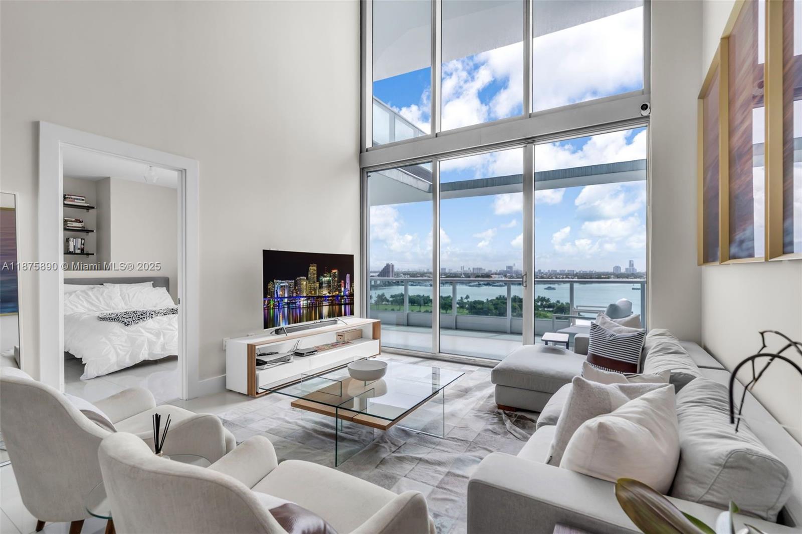Condo for Sale in Miami, FL