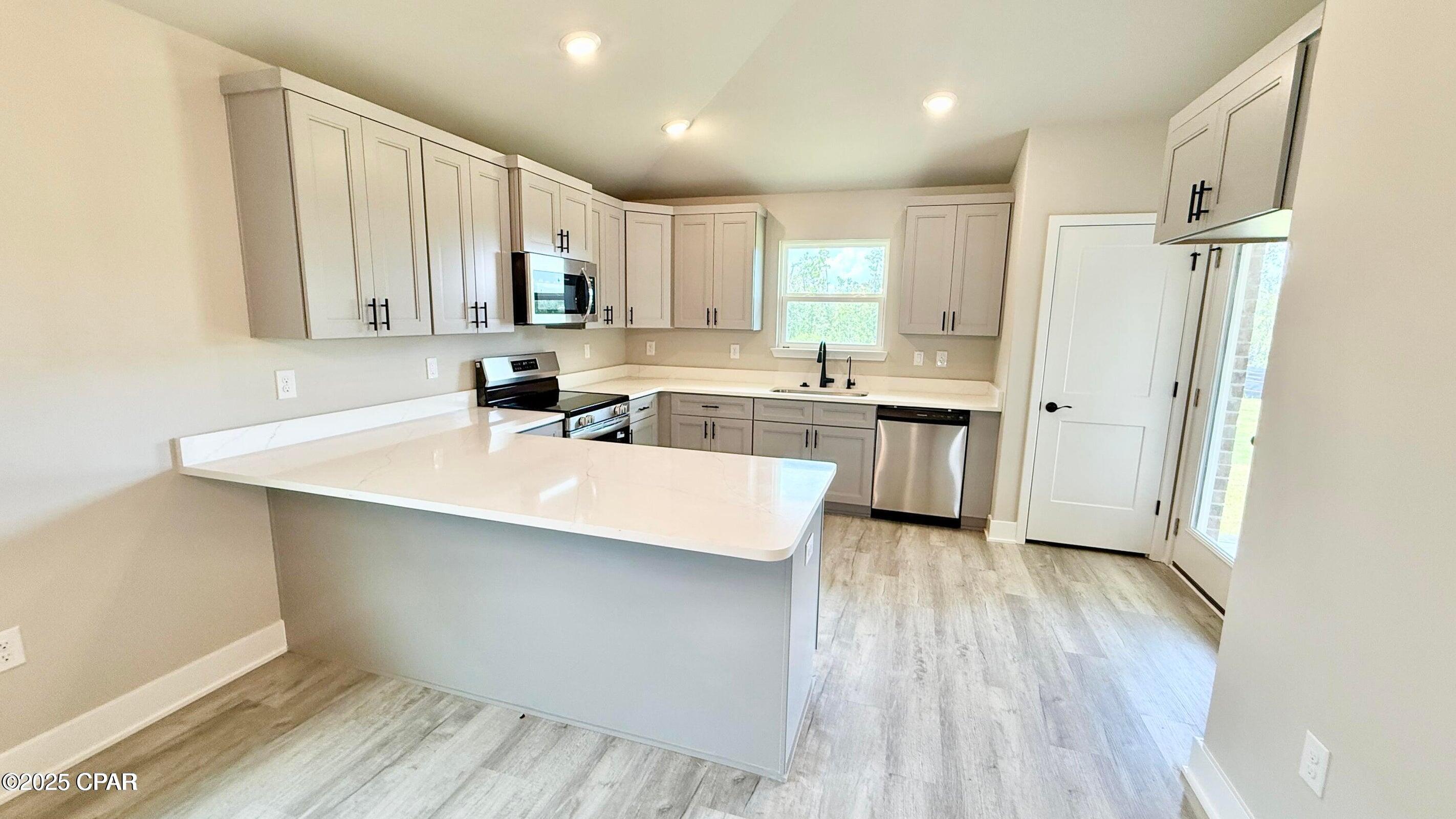 Image 2 For 3596 Basal St