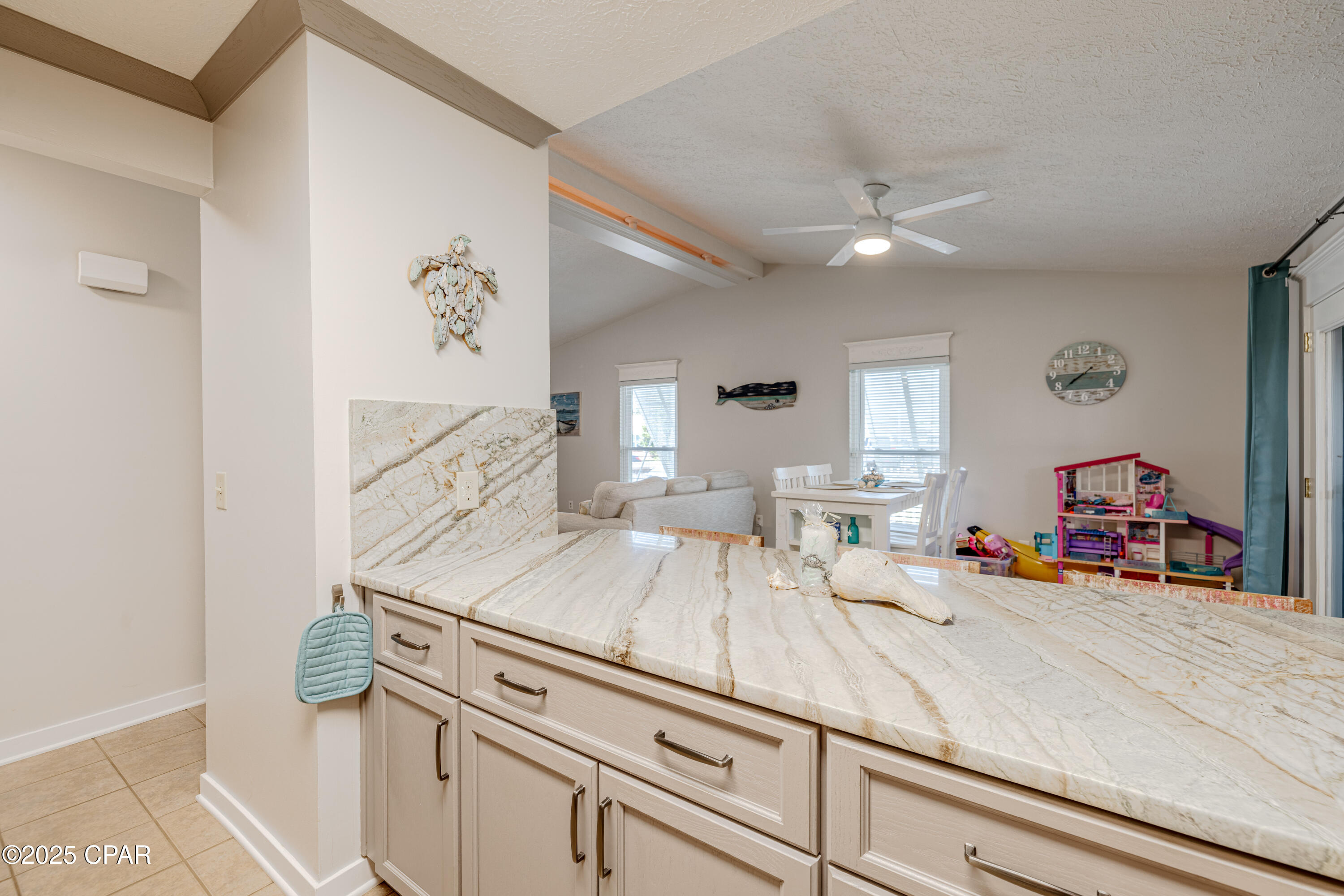 Image 10 For 123 Oleander Circle