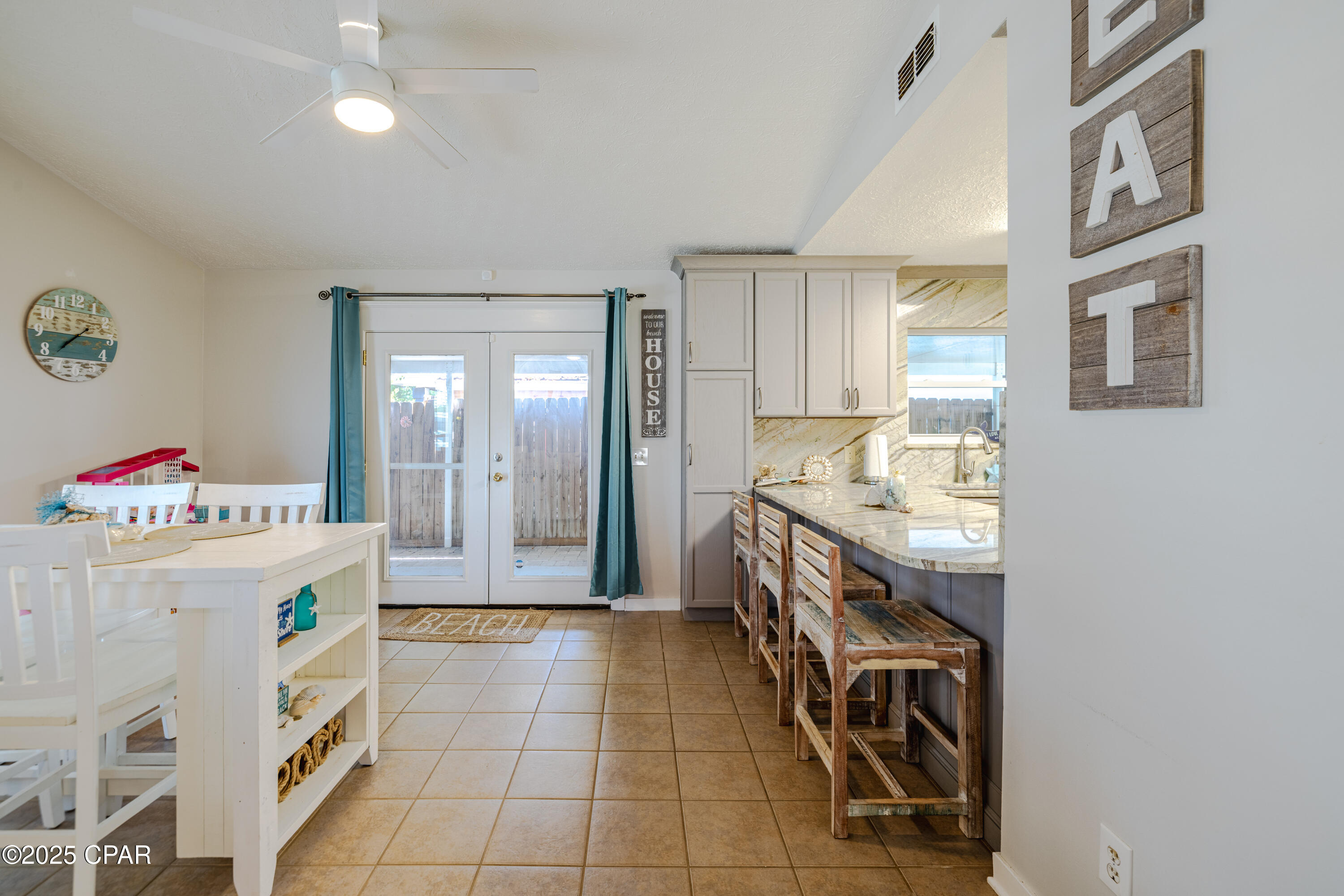 Image 18 For 123 Oleander Circle