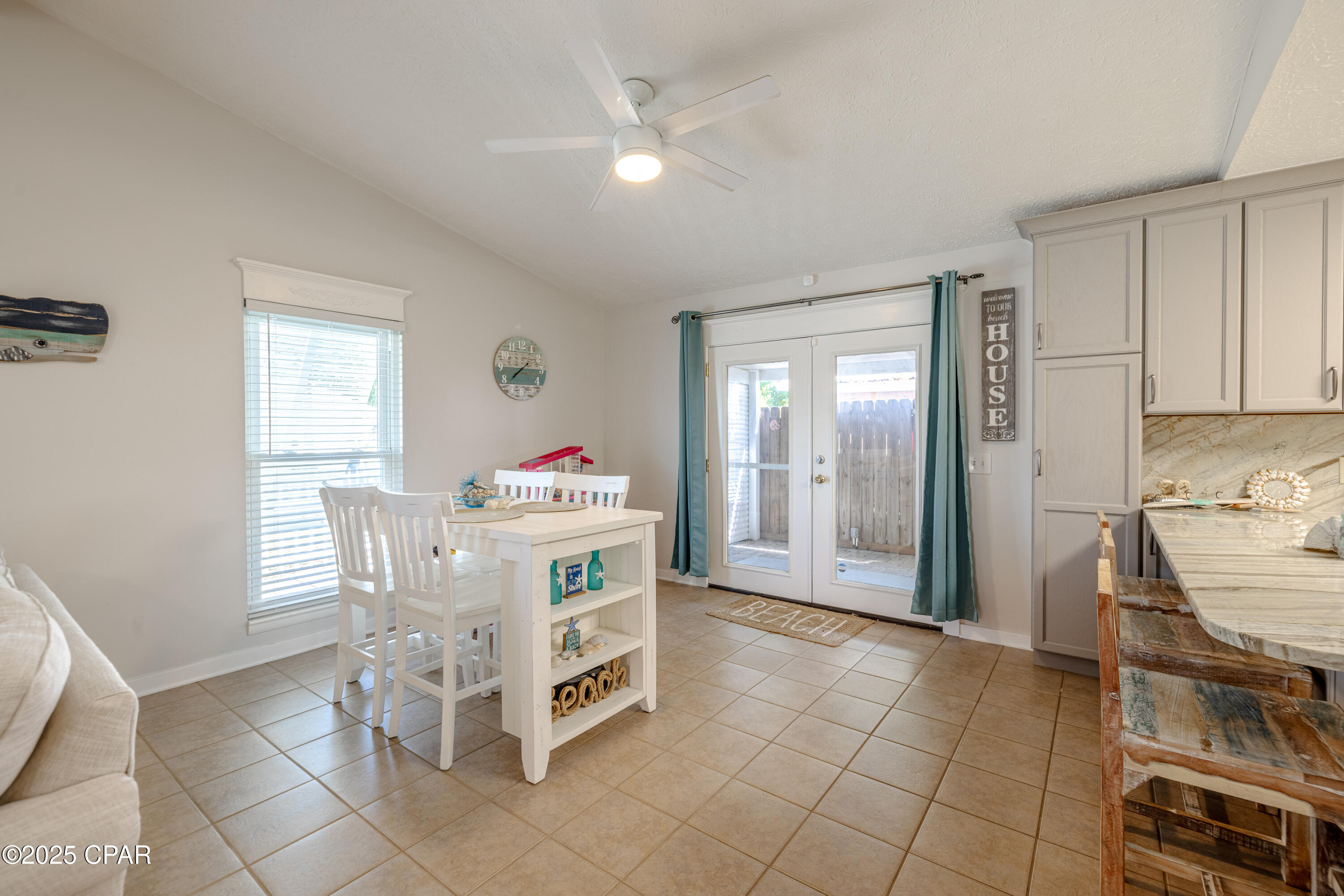 Image 19 For 123 Oleander Circle