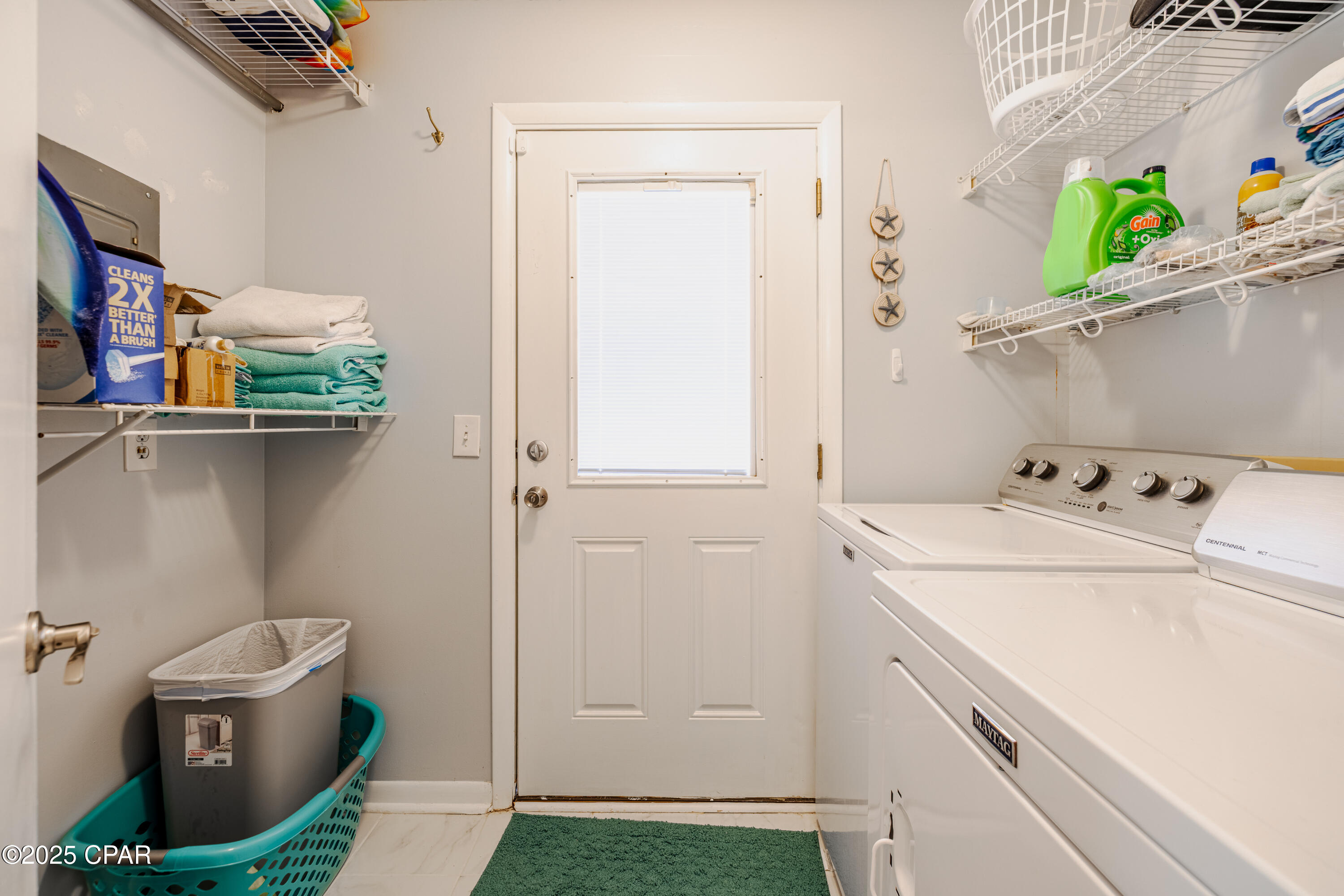 Image 33 For 123 Oleander Circle