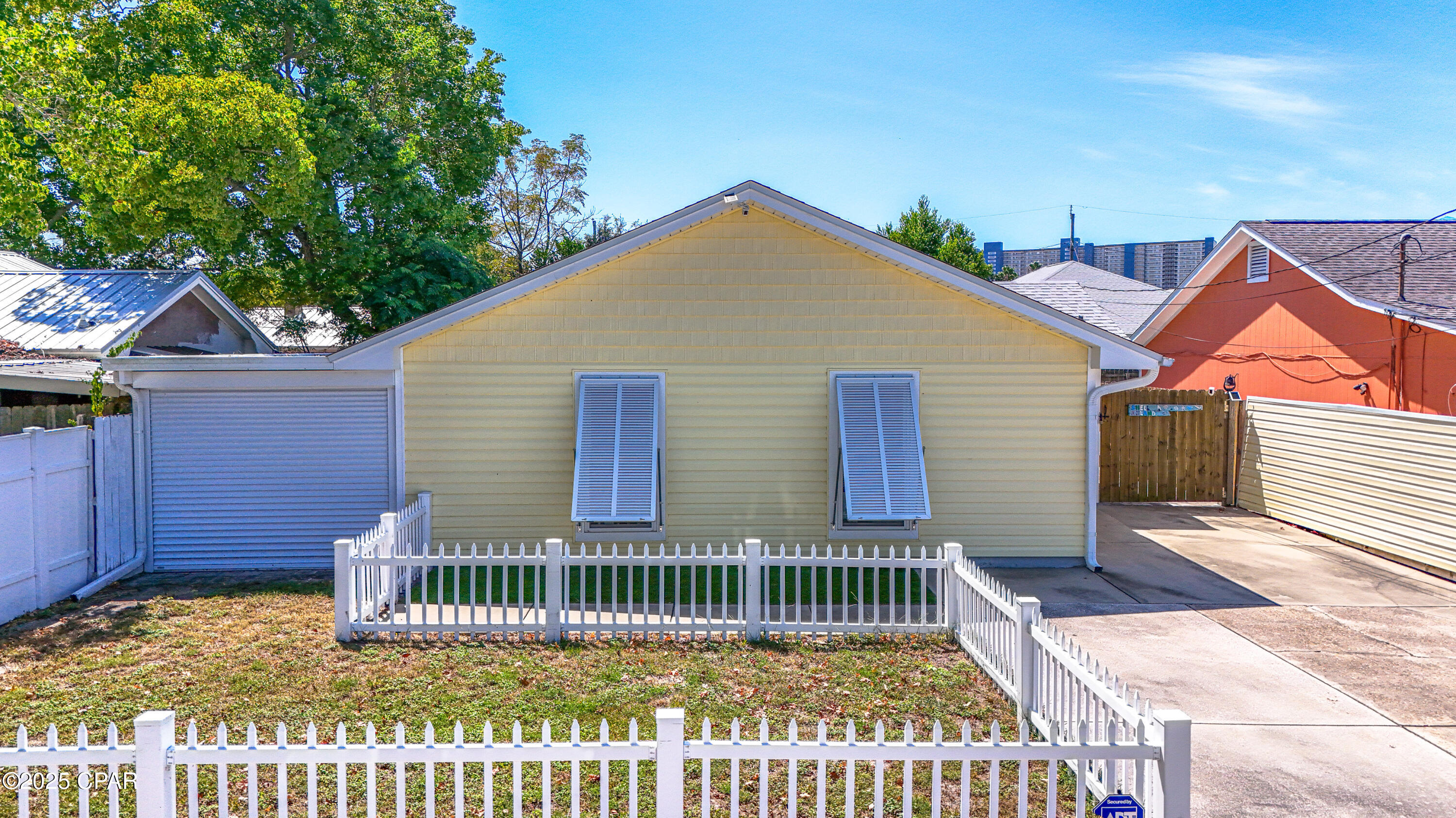 Image 48 For 123 Oleander Circle