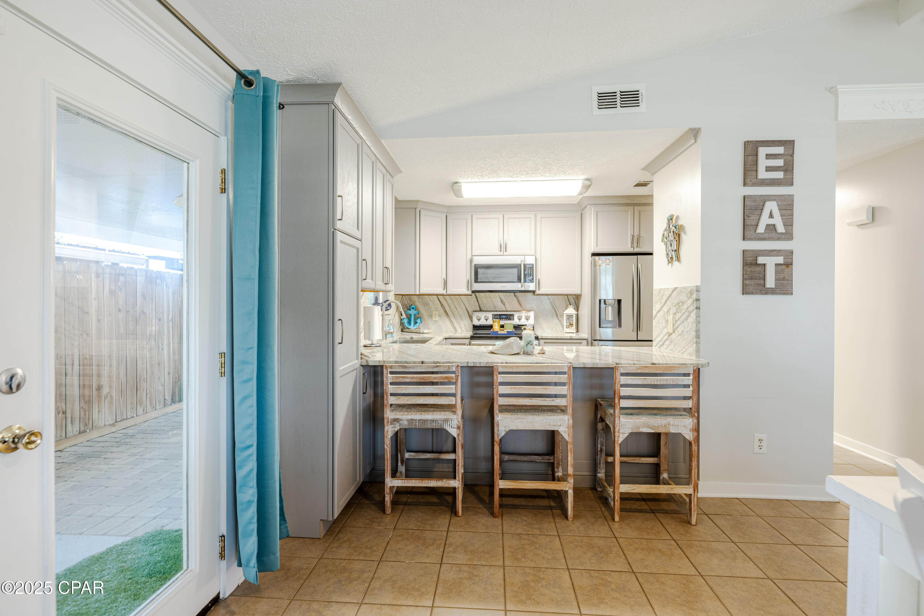 Image 51 For 123 Oleander Circle