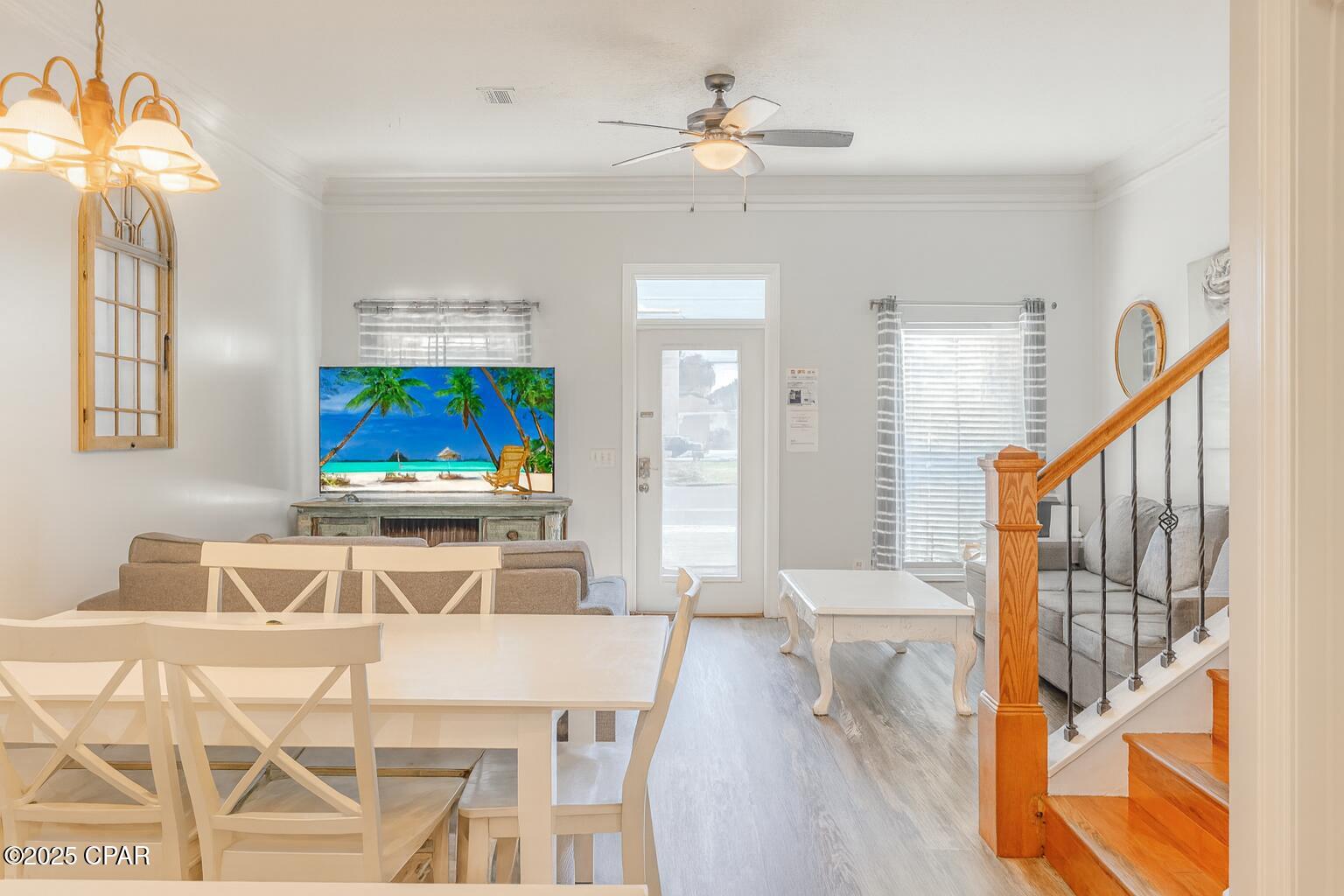 Listing photo id 15 for 5310 Thomas Drive