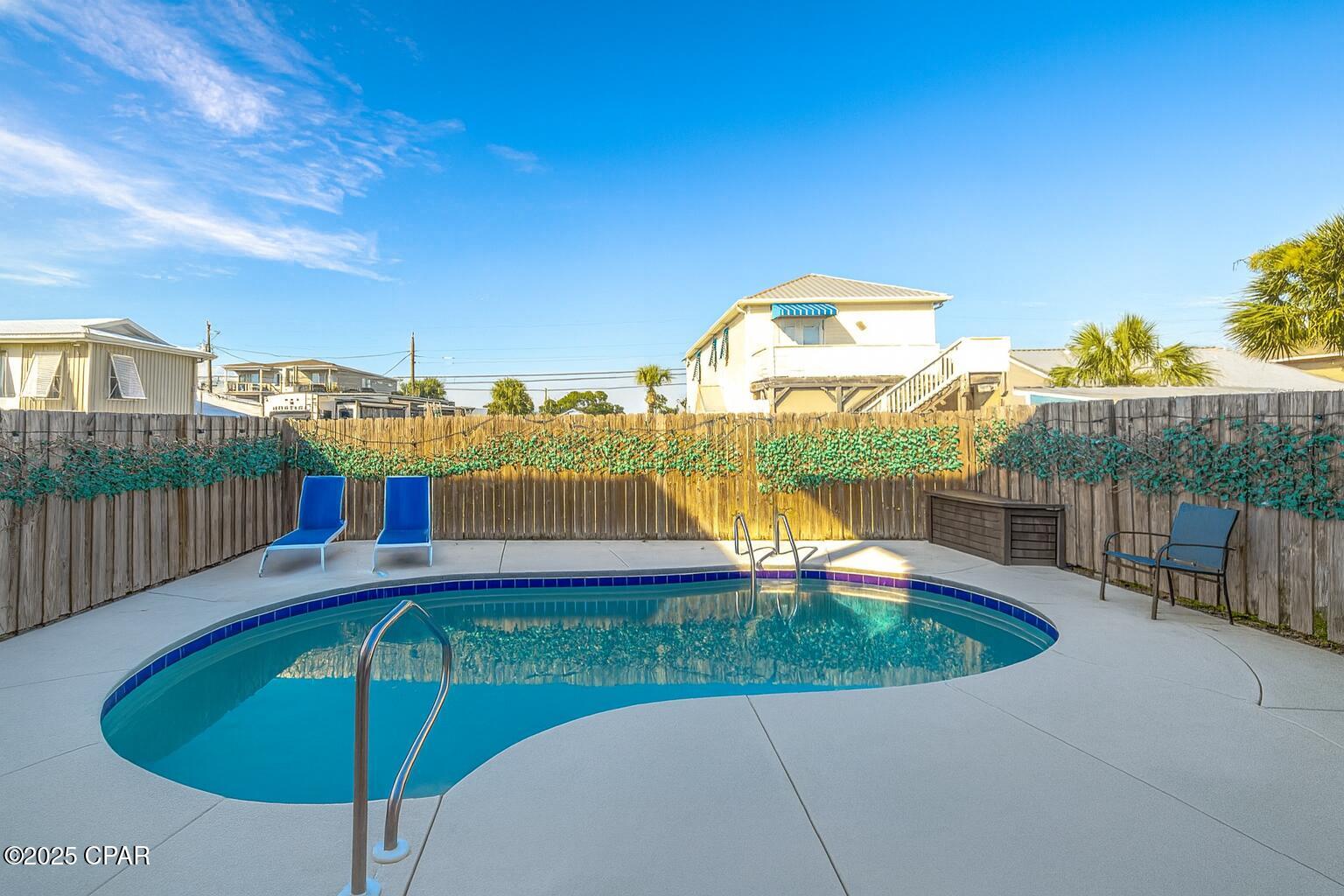 Listing photo id 57 for 5310 Thomas Drive