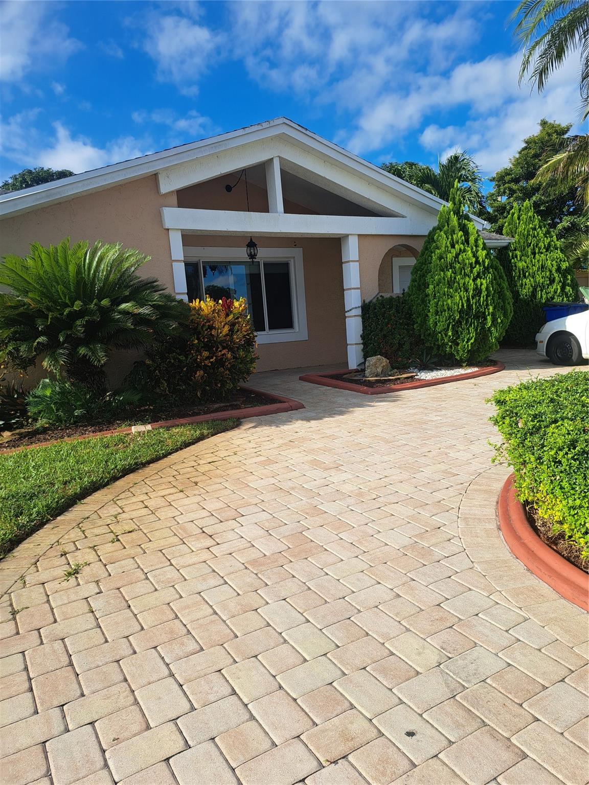 Serino Park Sec 3 81-46 B