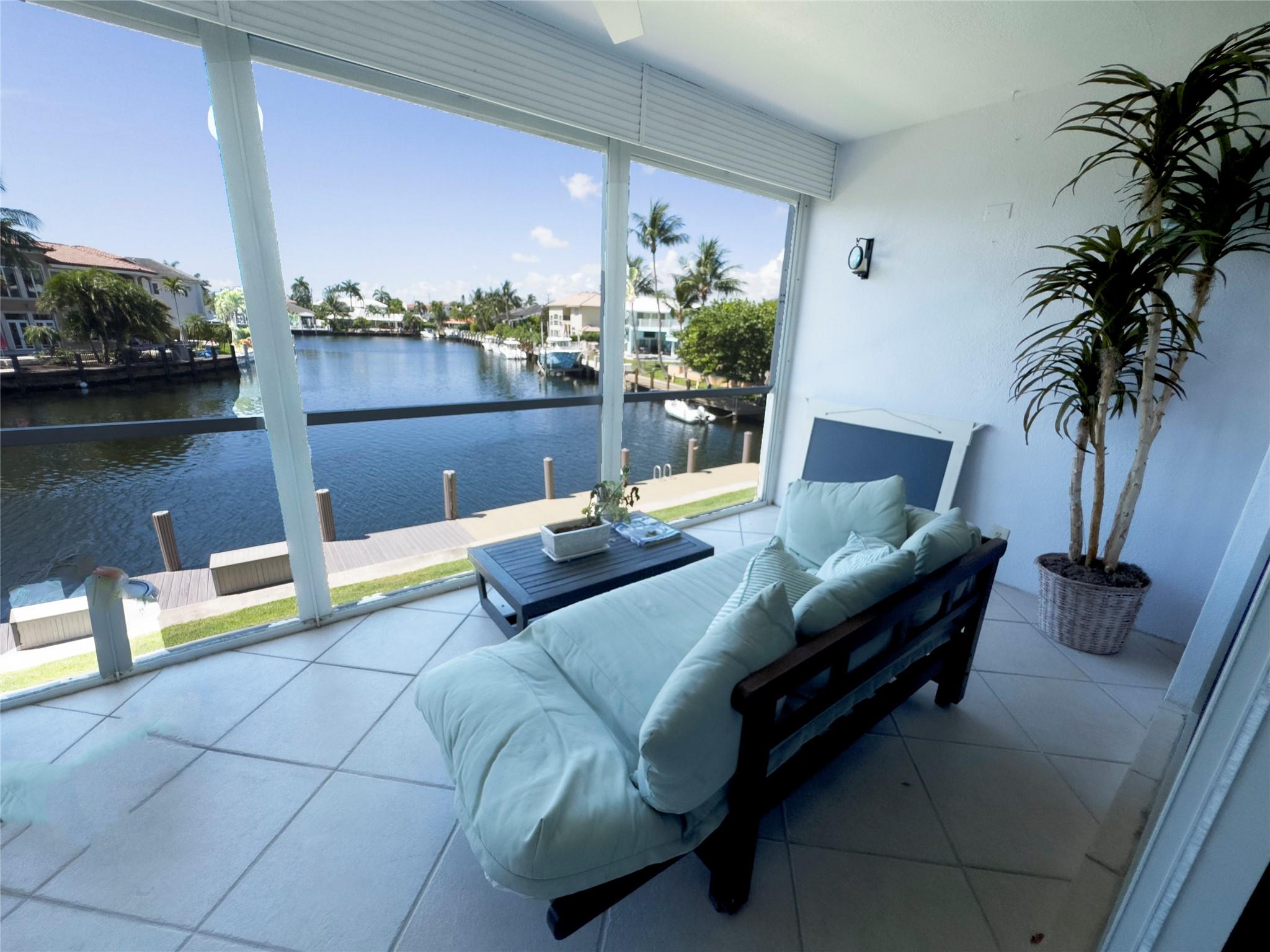 Homes for sale in Lighthouse Point, FL | 2330 Ne 36Th Street #11, Lighthouse Point, FL 33064 | MLS# F10526144