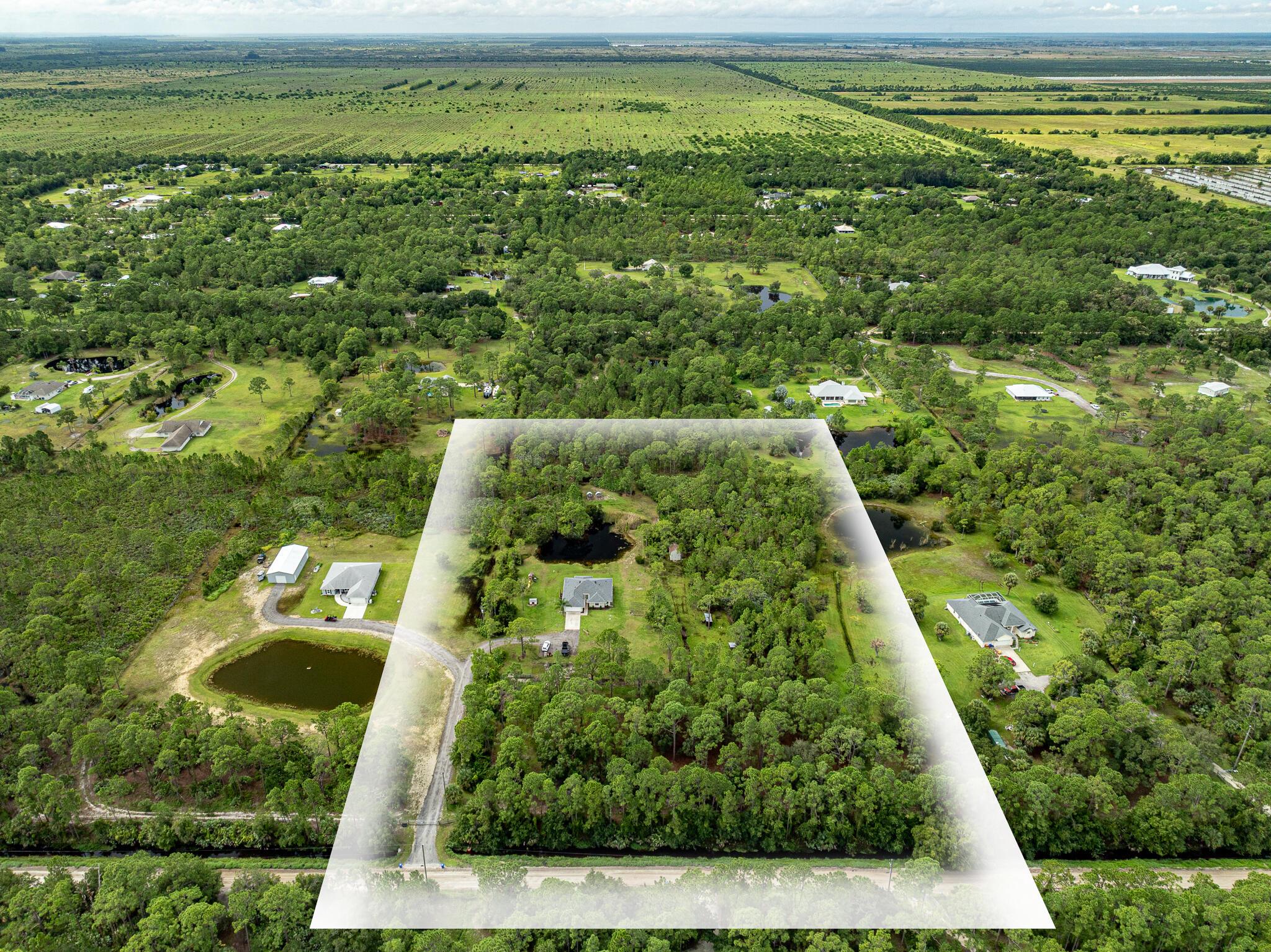 Homes for sale in Fellsmere, FL | 13805 83Rd Street, Fellsmere, FL 32948 | MLS# R11124328