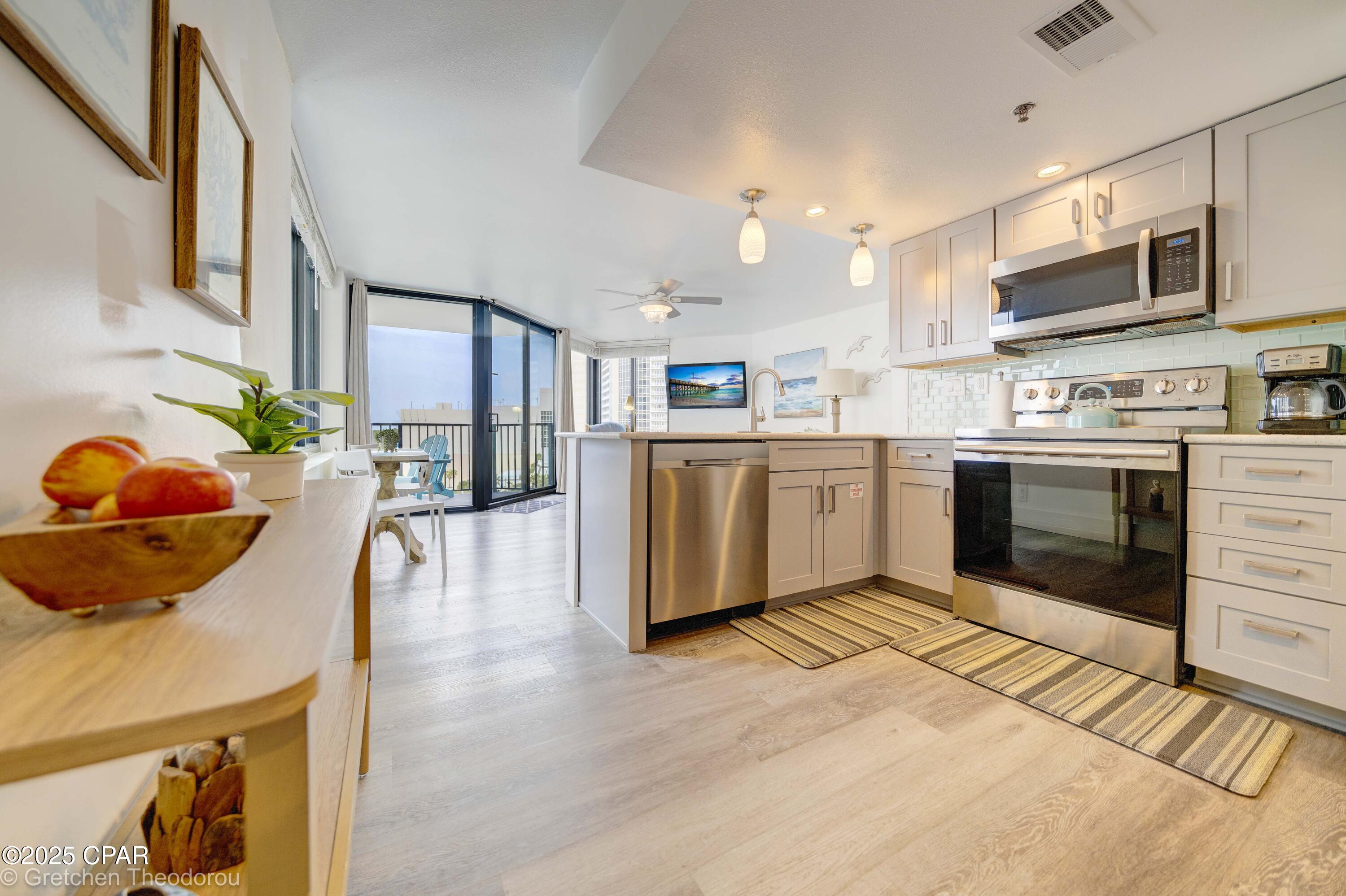 Image 1 For 9850 Thomas Drive 912w