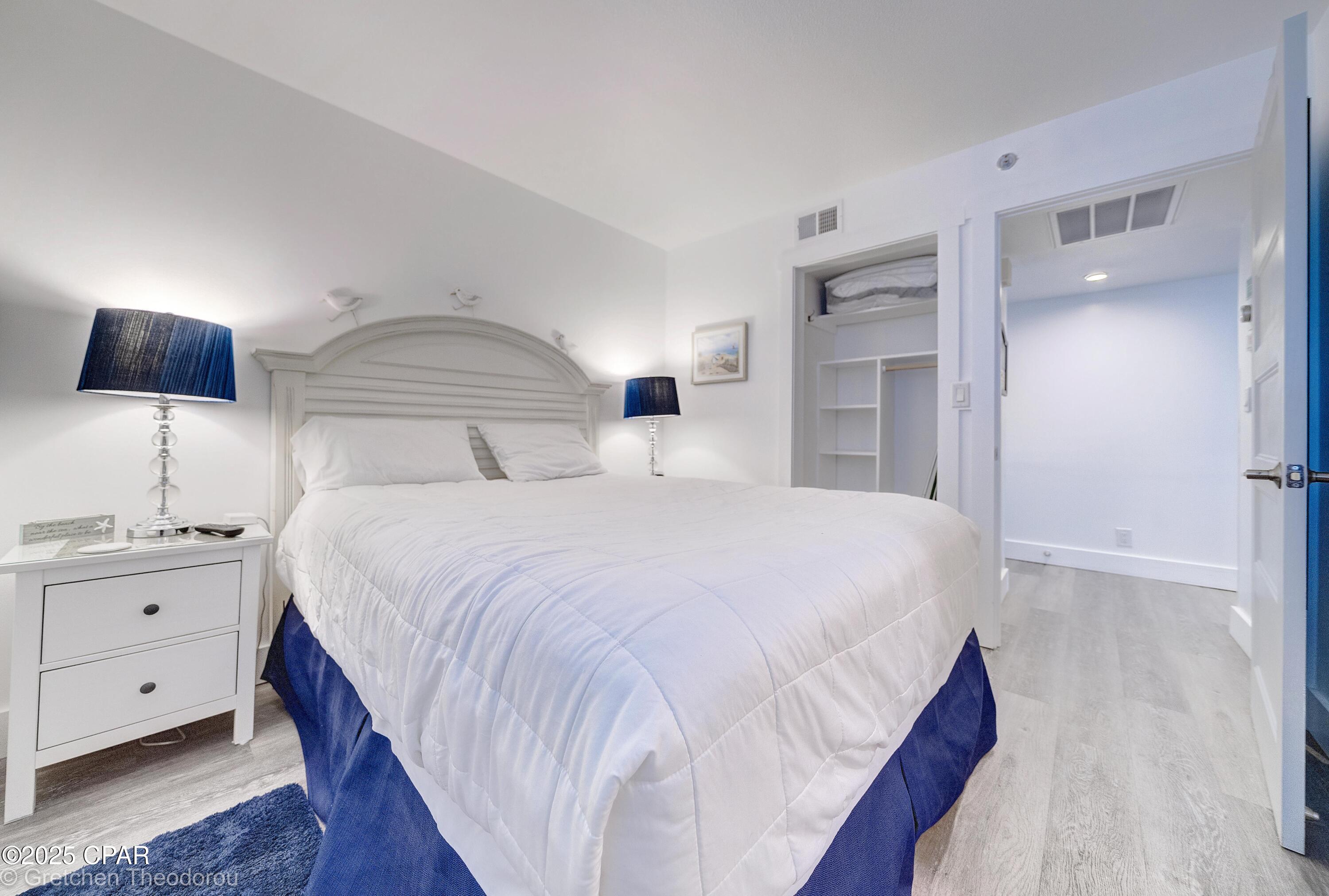 Image 23 For 9850 Thomas Drive 912w