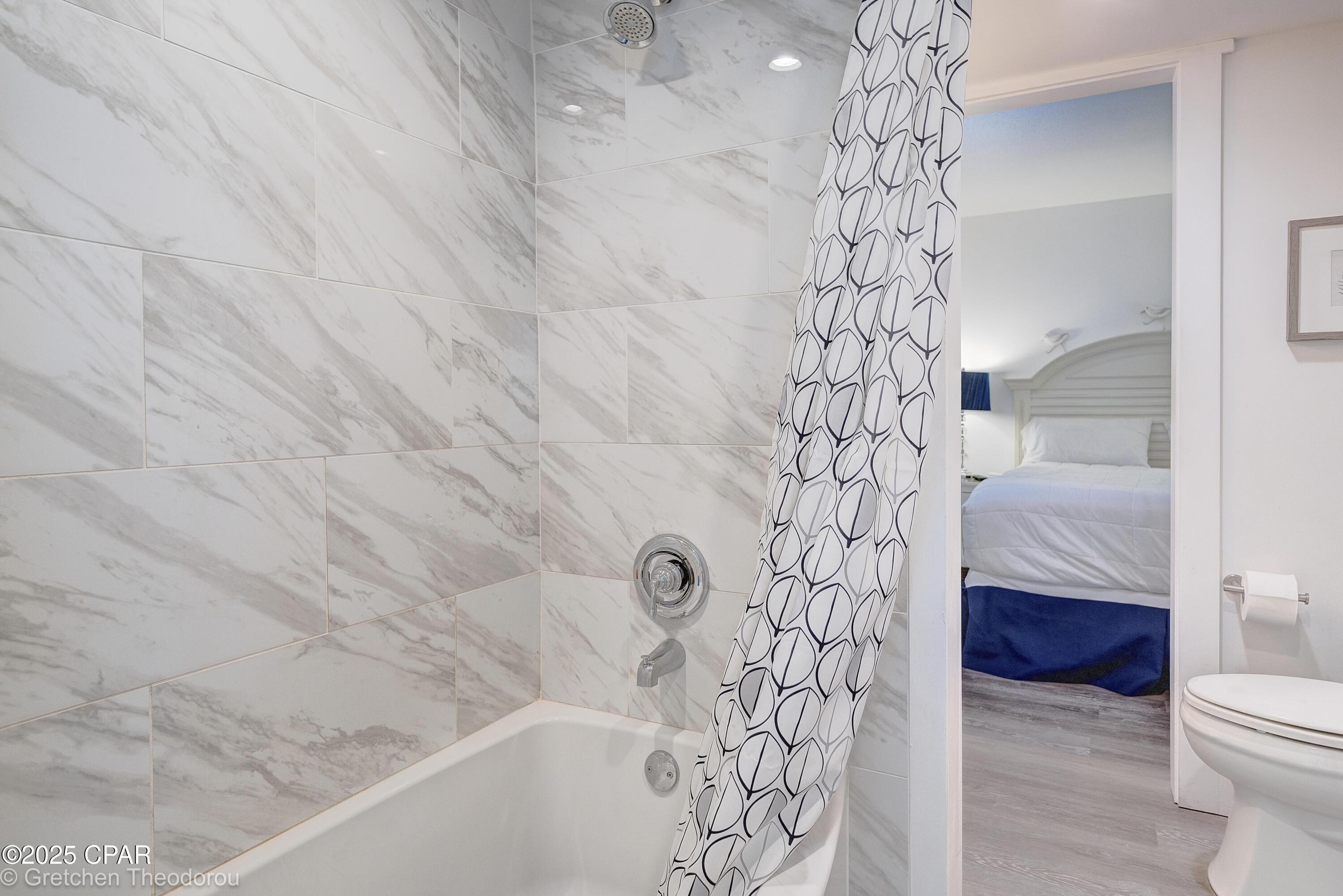 Image 25 For 9850 Thomas Drive 912w