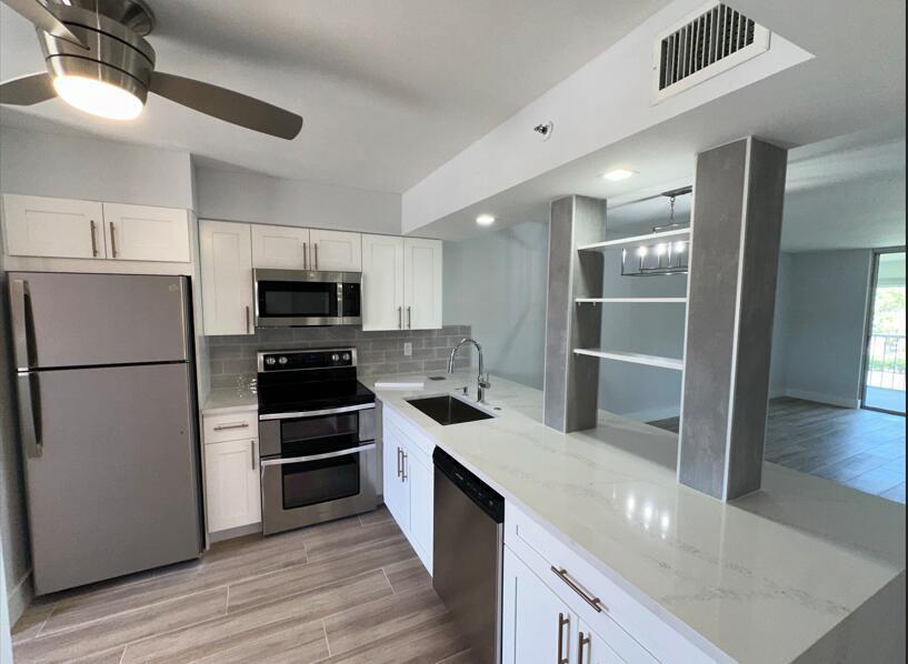 Villages Of Oriole Bonair