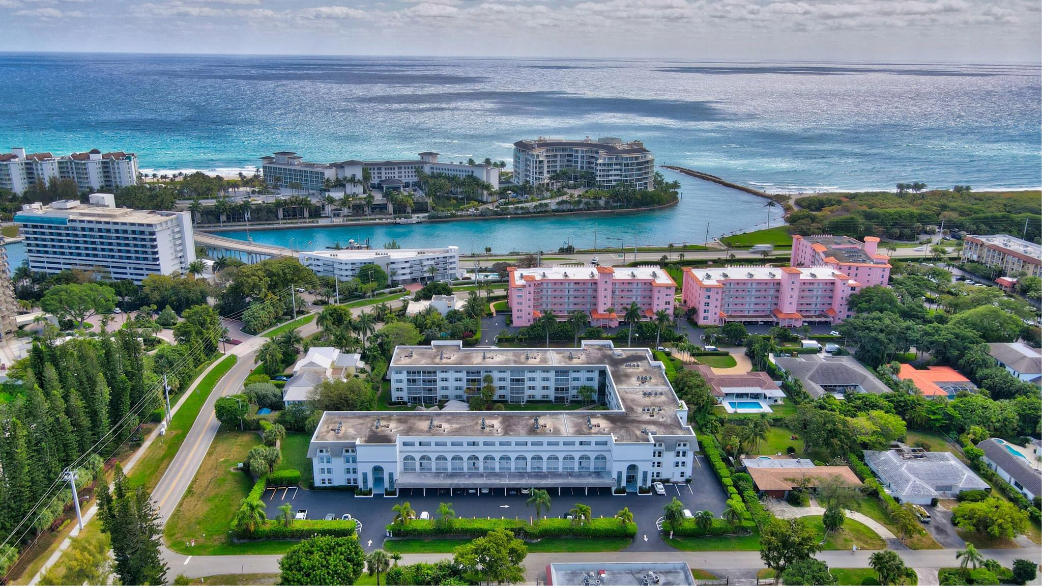 Atrium Condominium S 1/2