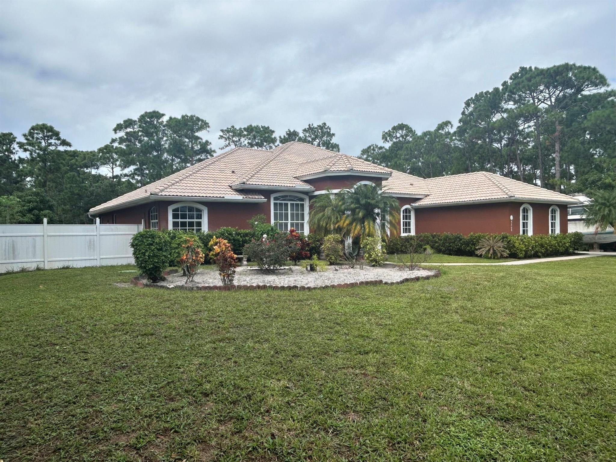 Homes for sale in Fort Pierce, FL | 5305 Southwind Trail, Fort Pierce, FL 34951 | MLS# R11124442