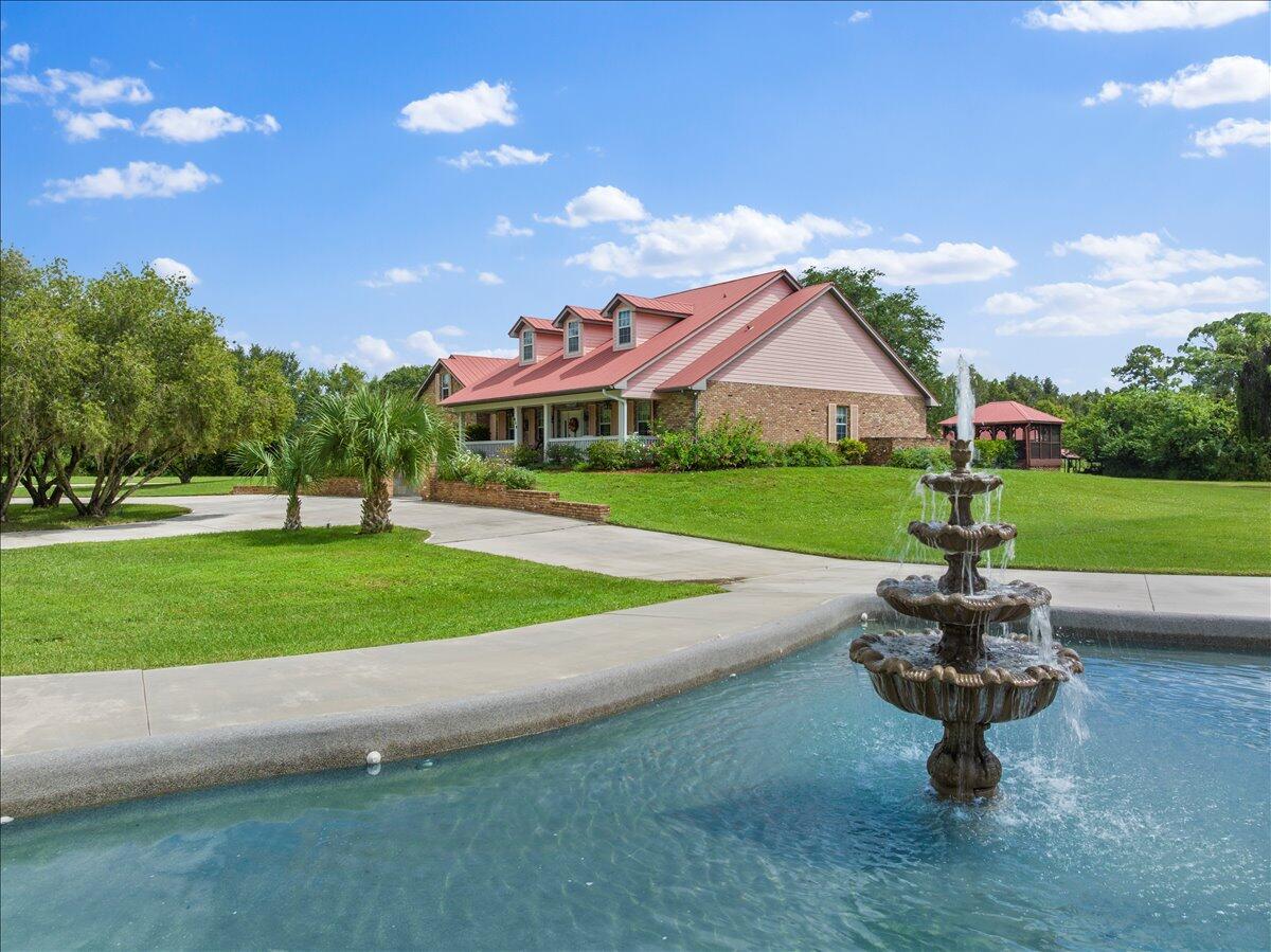 Homes for sale in Vero Beach, FL | 930 90th Avenue, Vero Beach, FL 32966 | MLS# R11124450