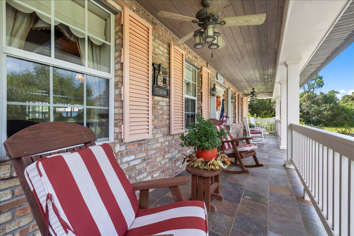 Homes for sale in Vero Beach, FL | 930 90Th Avenue, Vero Beach, FL 32966 | MLS# R11124450