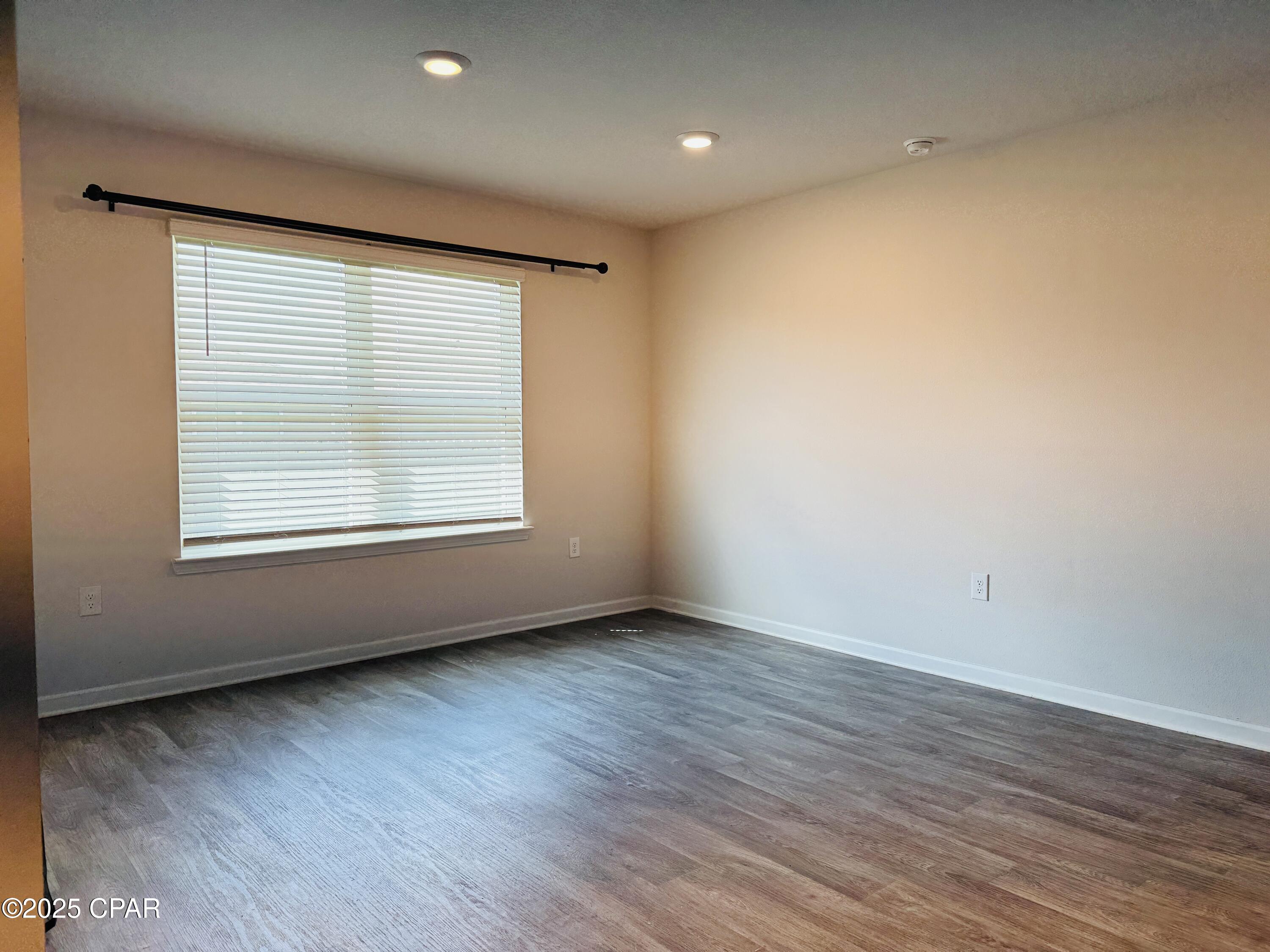 Image 8 For 4011 Silver Spur Road