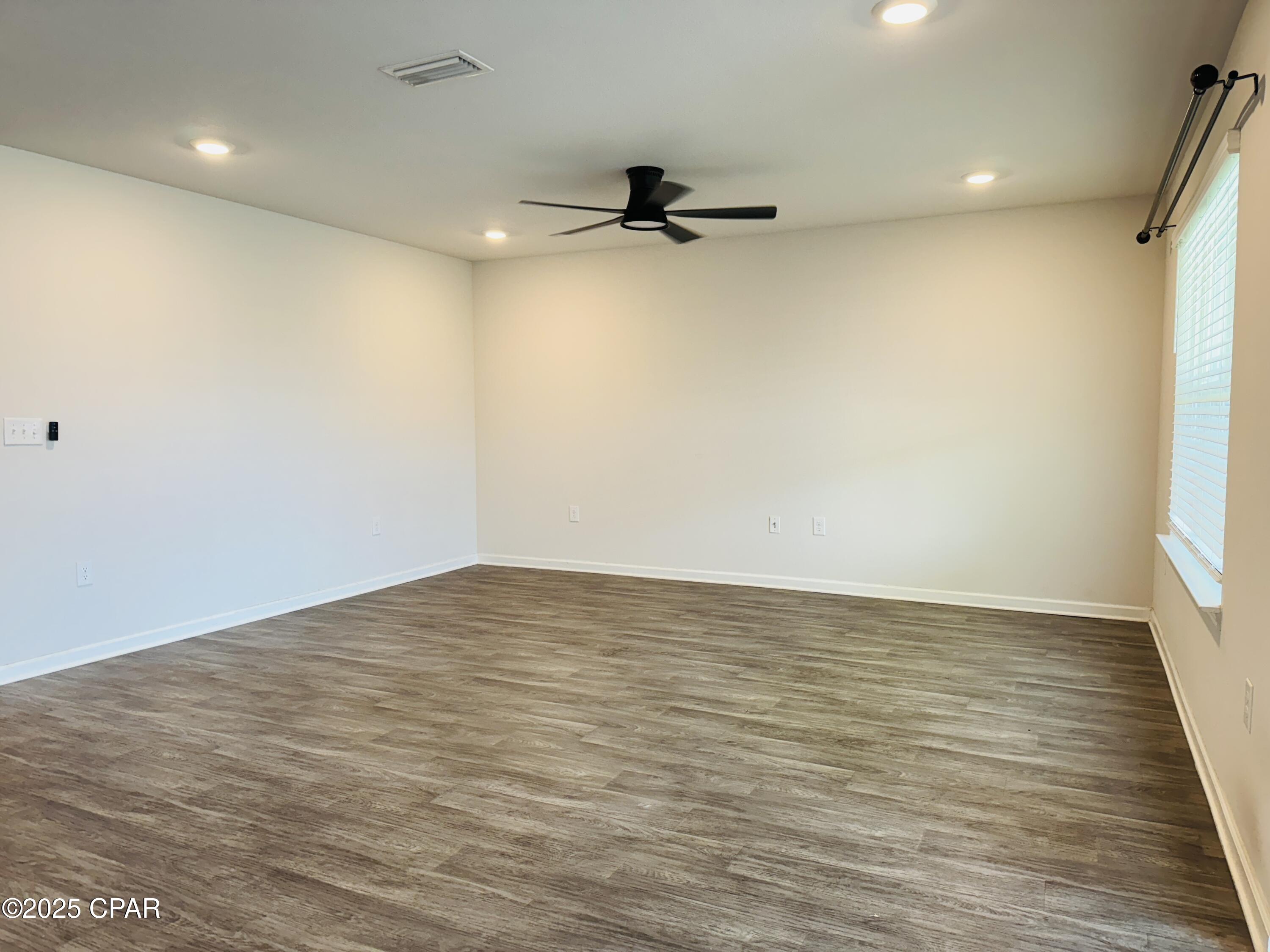 Image 9 For 4011 Silver Spur Road