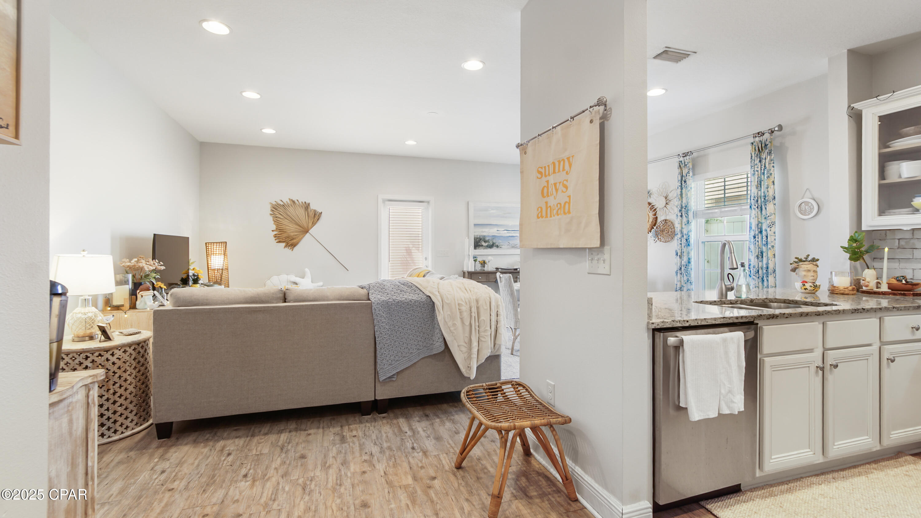 Image 12 For 308 Sand Oak Boulevard