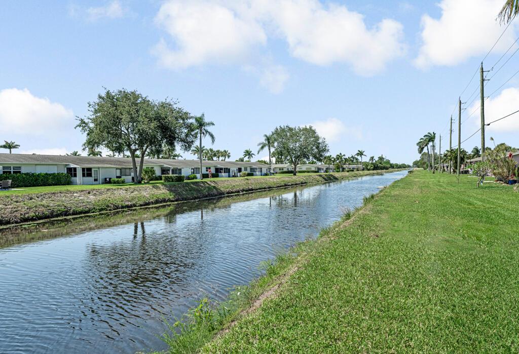 Cresthaven Villas 28 Cond