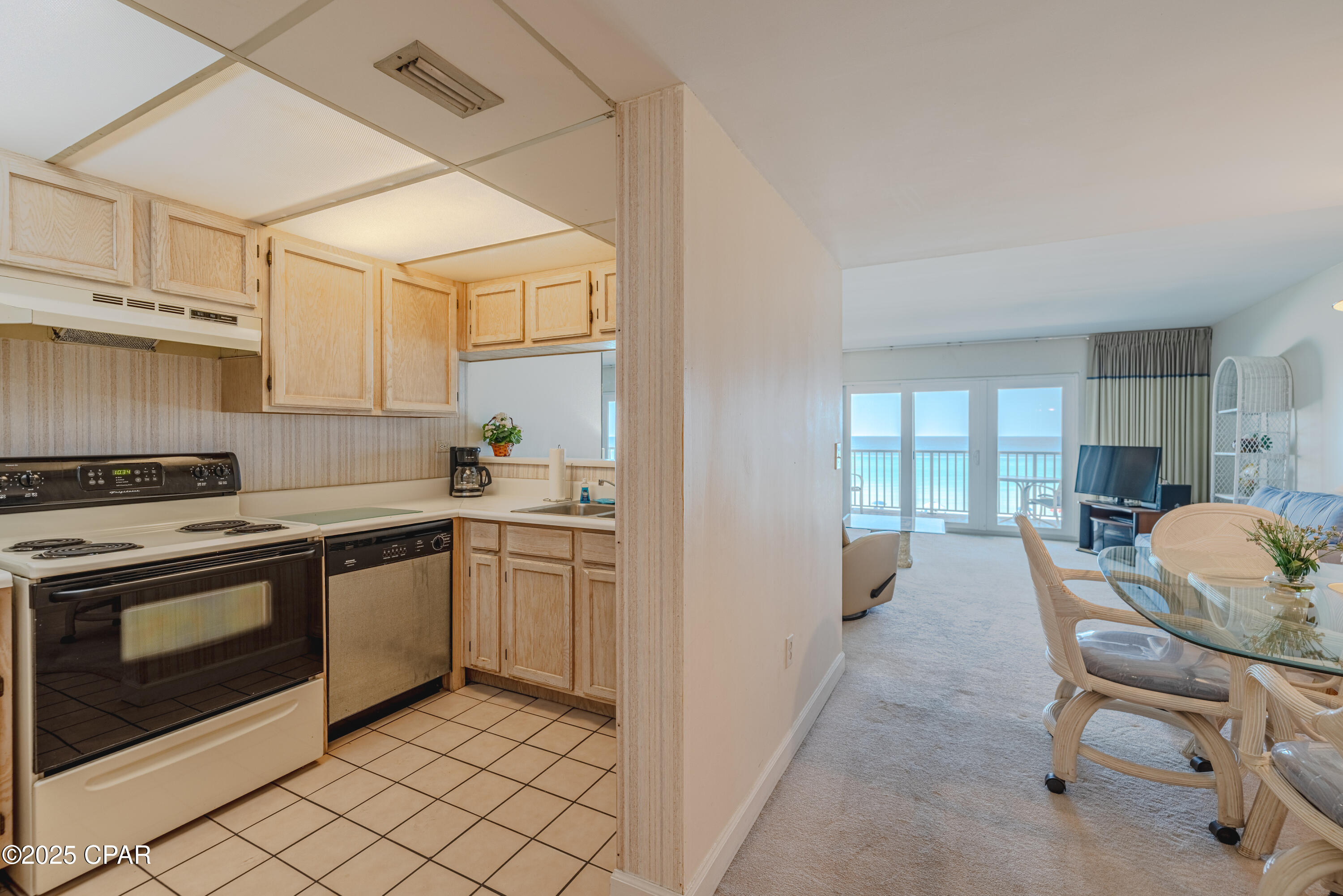 Image 12 For 6213 Thomas Drive 405