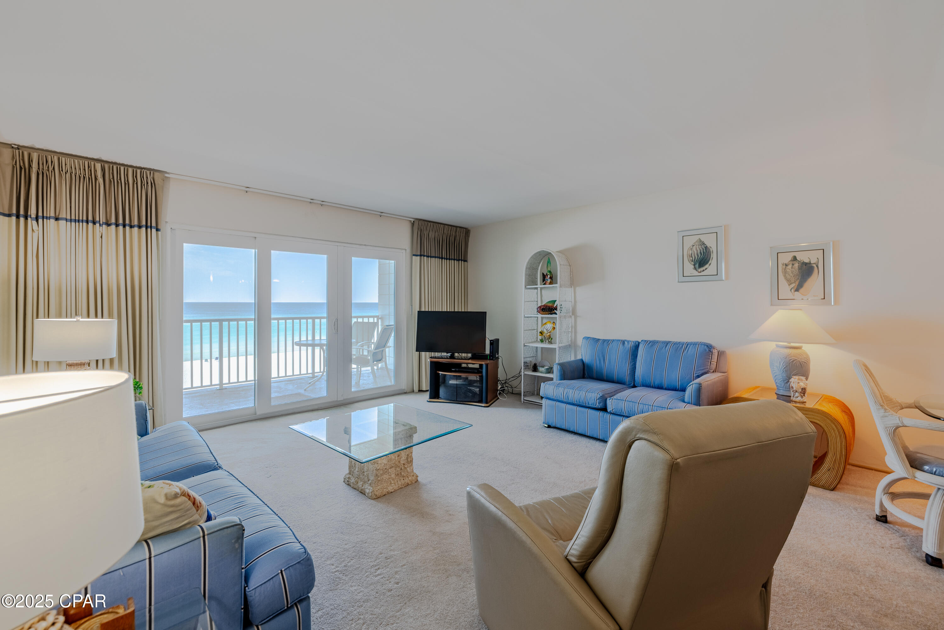 Image 2 For 6213 Thomas Drive 405
