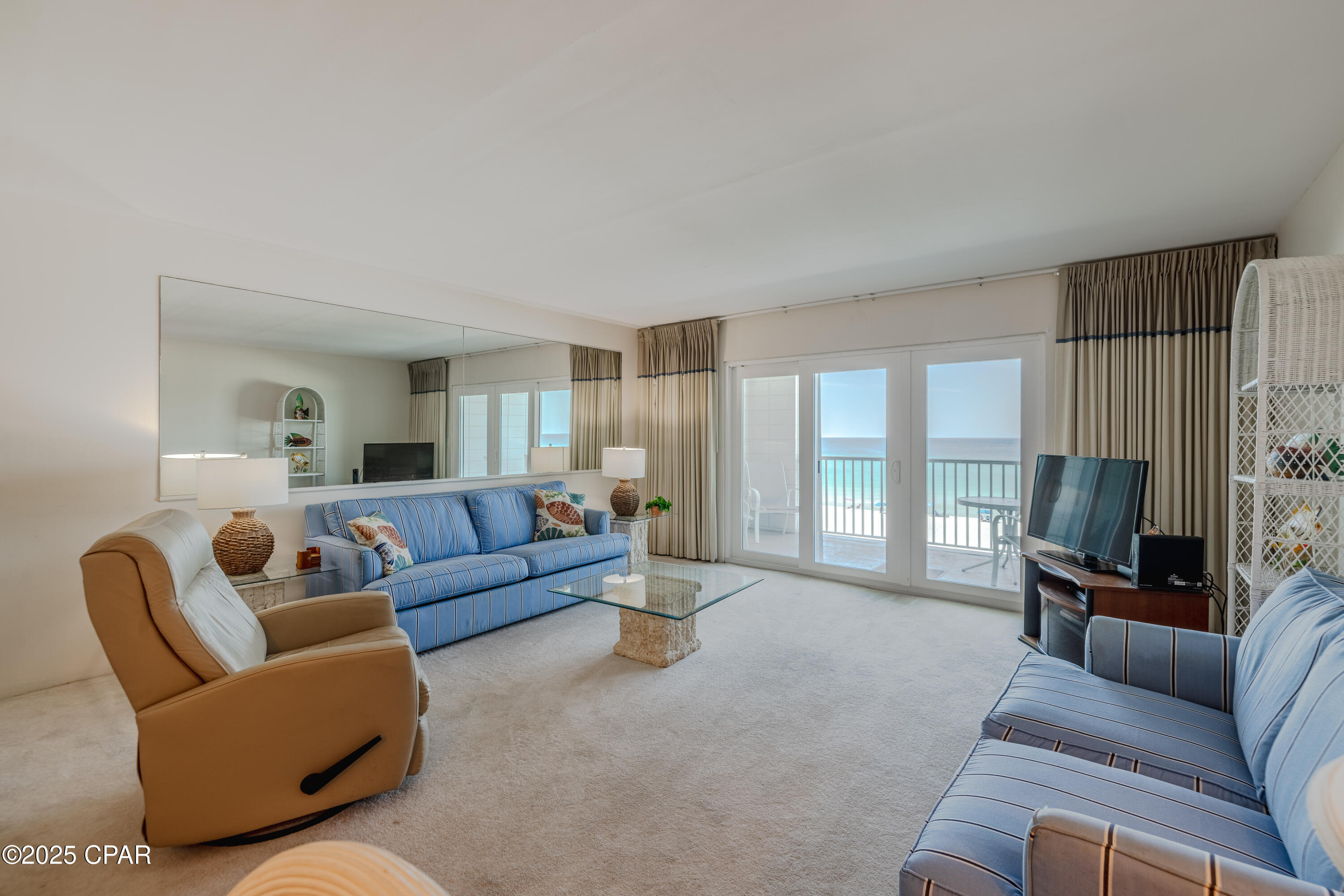 Image 5 For 6213 Thomas Drive 405