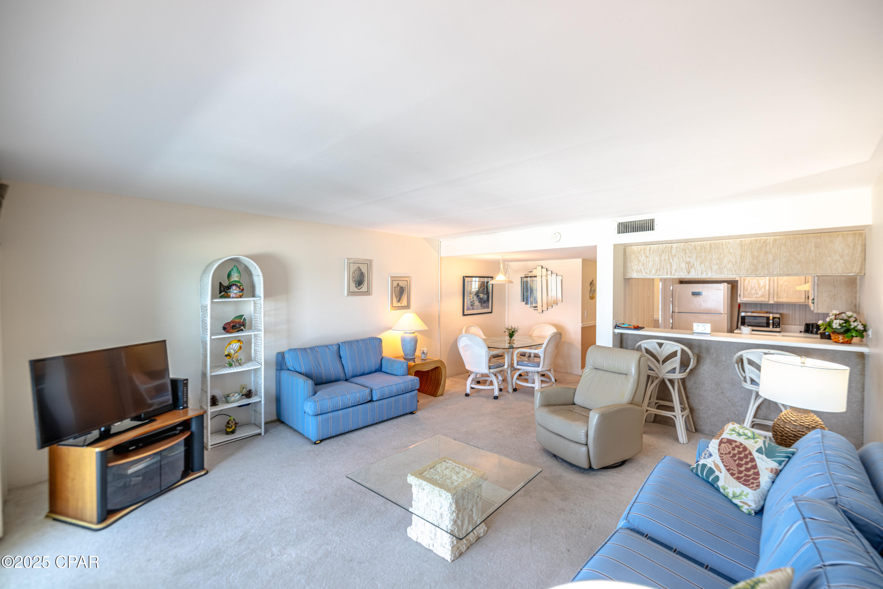Image 8 For 6213 Thomas Drive 405