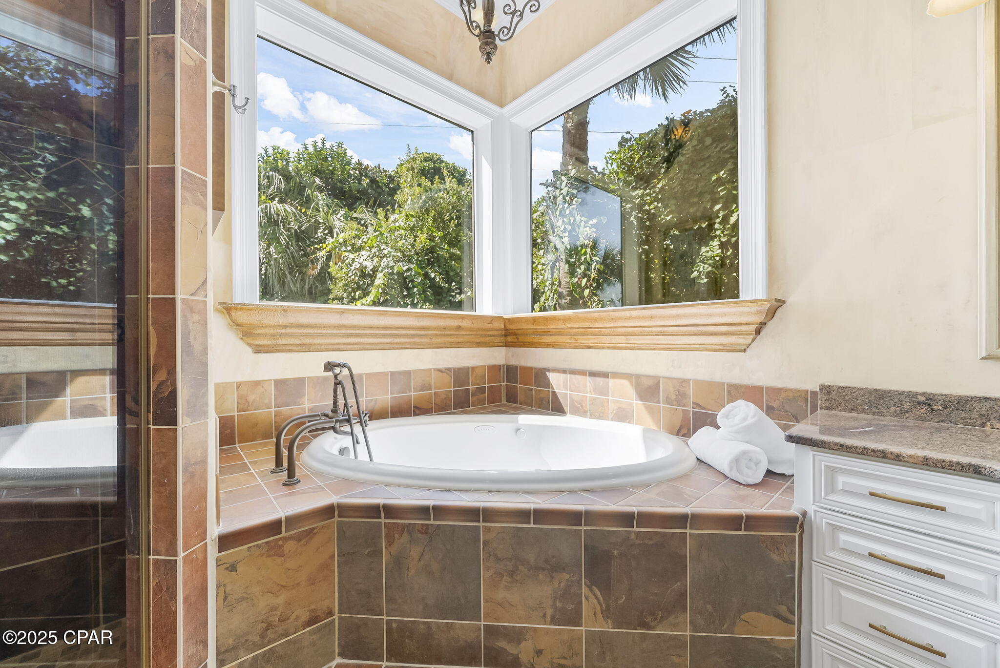 Image 34 For 4702 Seastar Vista