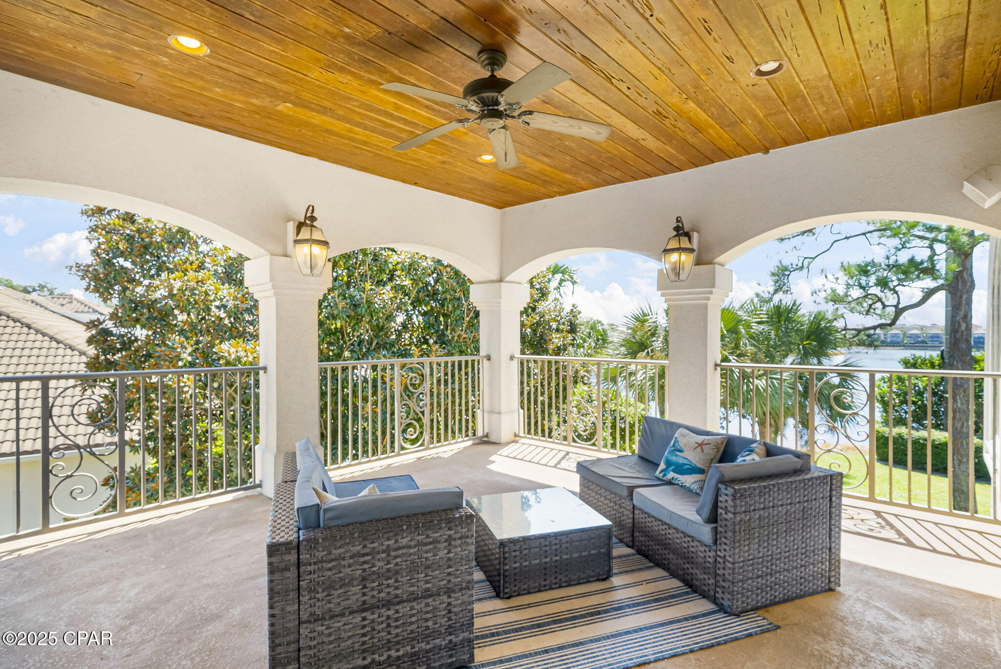 Image 46 For 4702 Seastar Vista