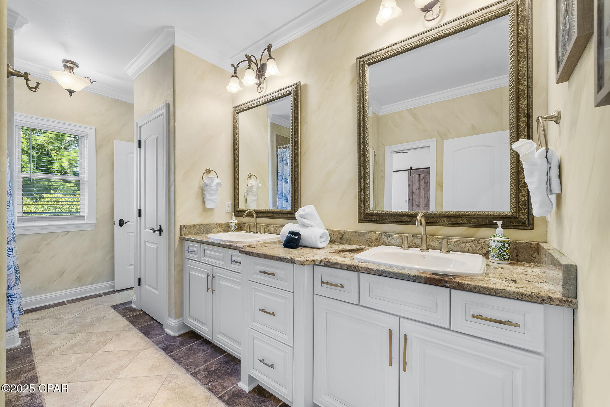 Image 59 For 4702 Seastar Vista