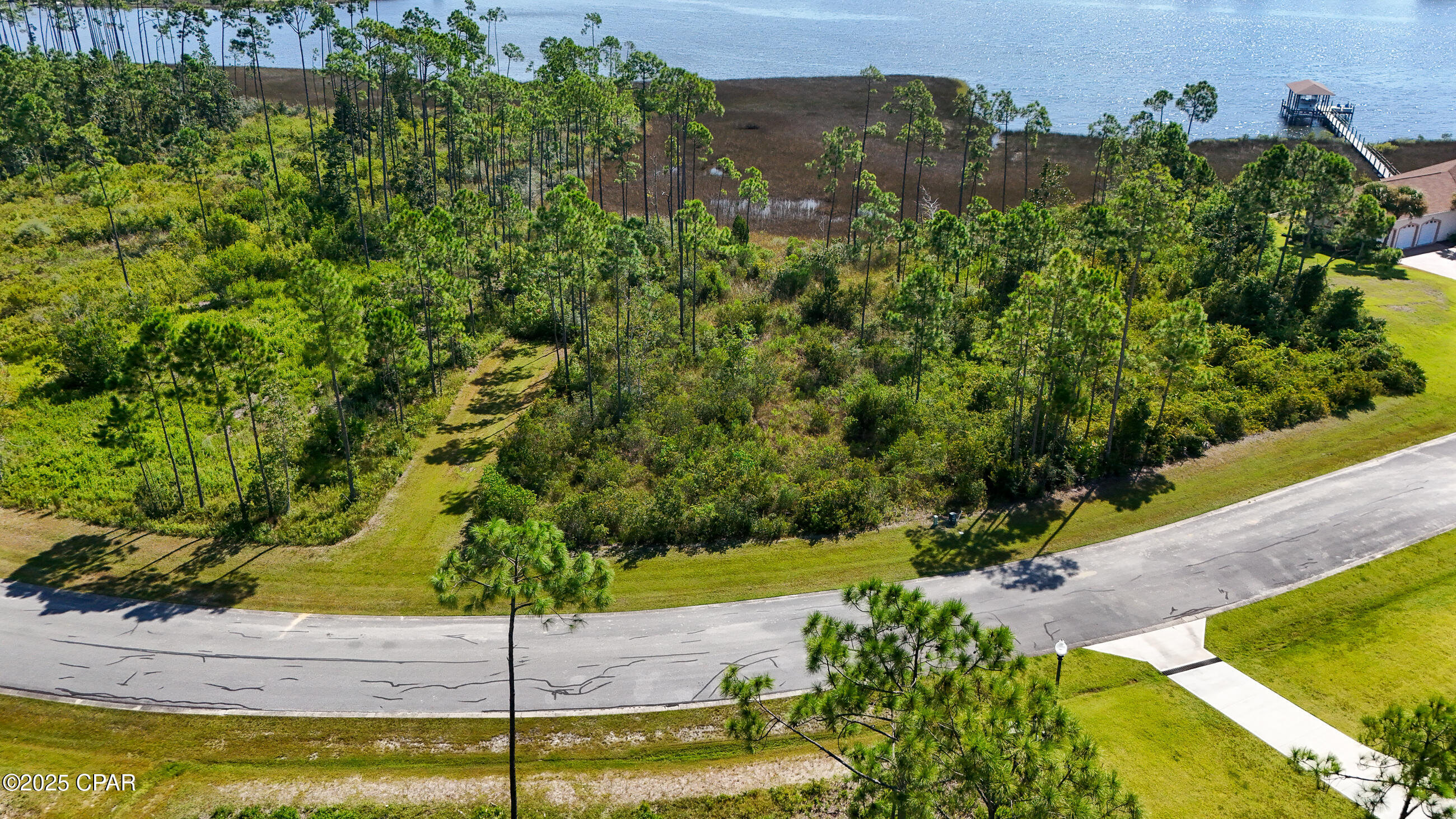 Image 10 For 709 Island Court