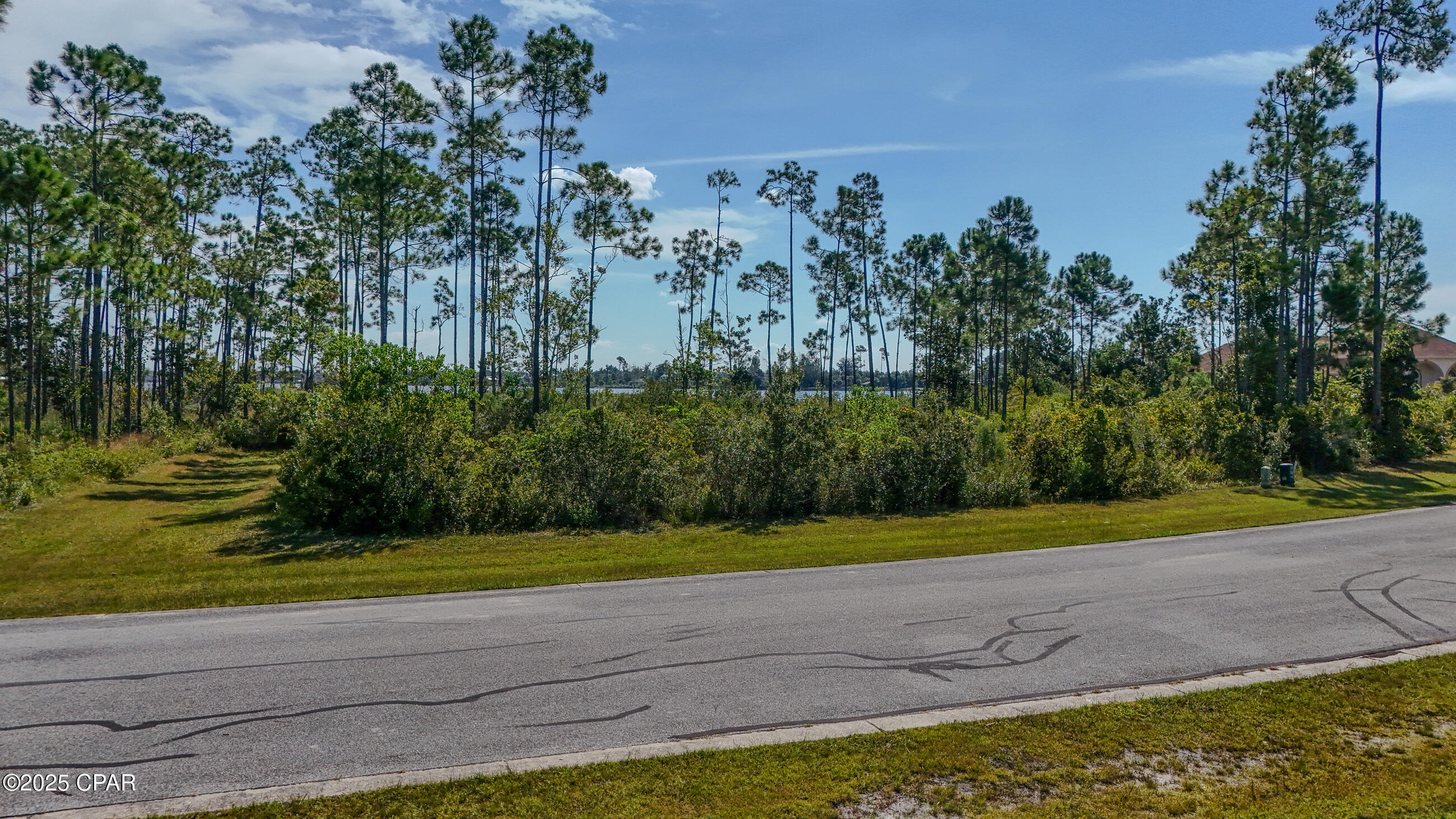 Image 16 For 709 Island Court