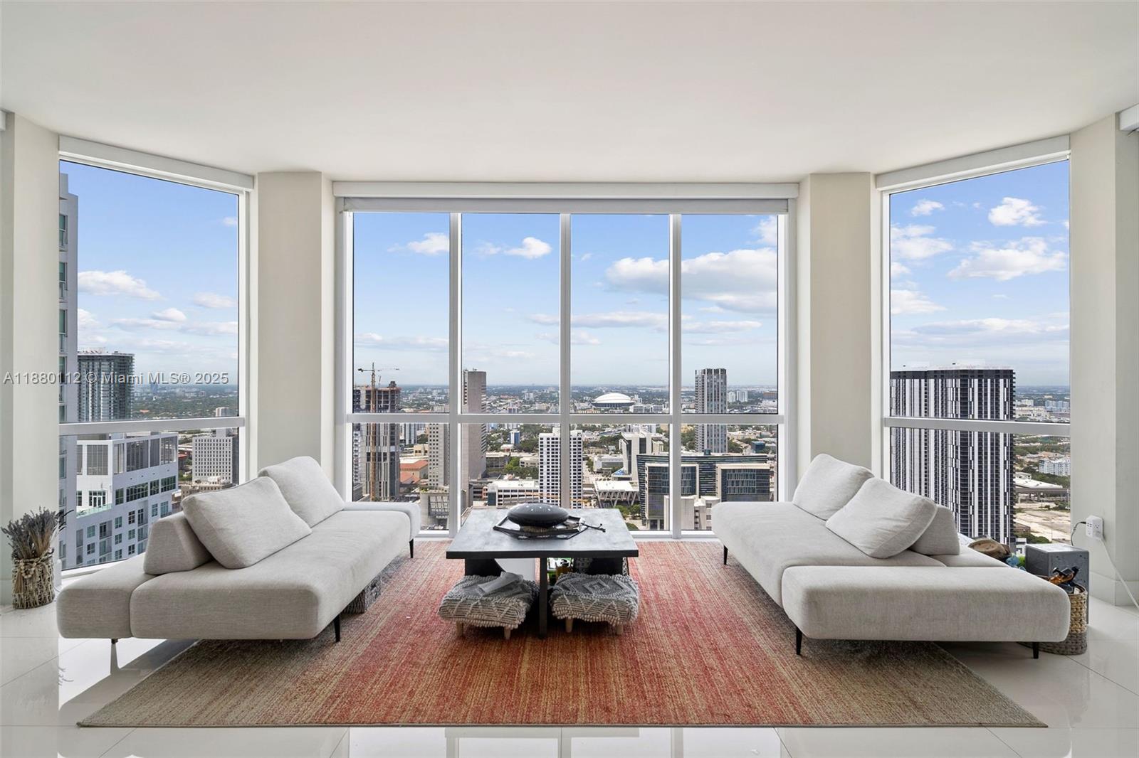 Condo for Sale in Miami, FL